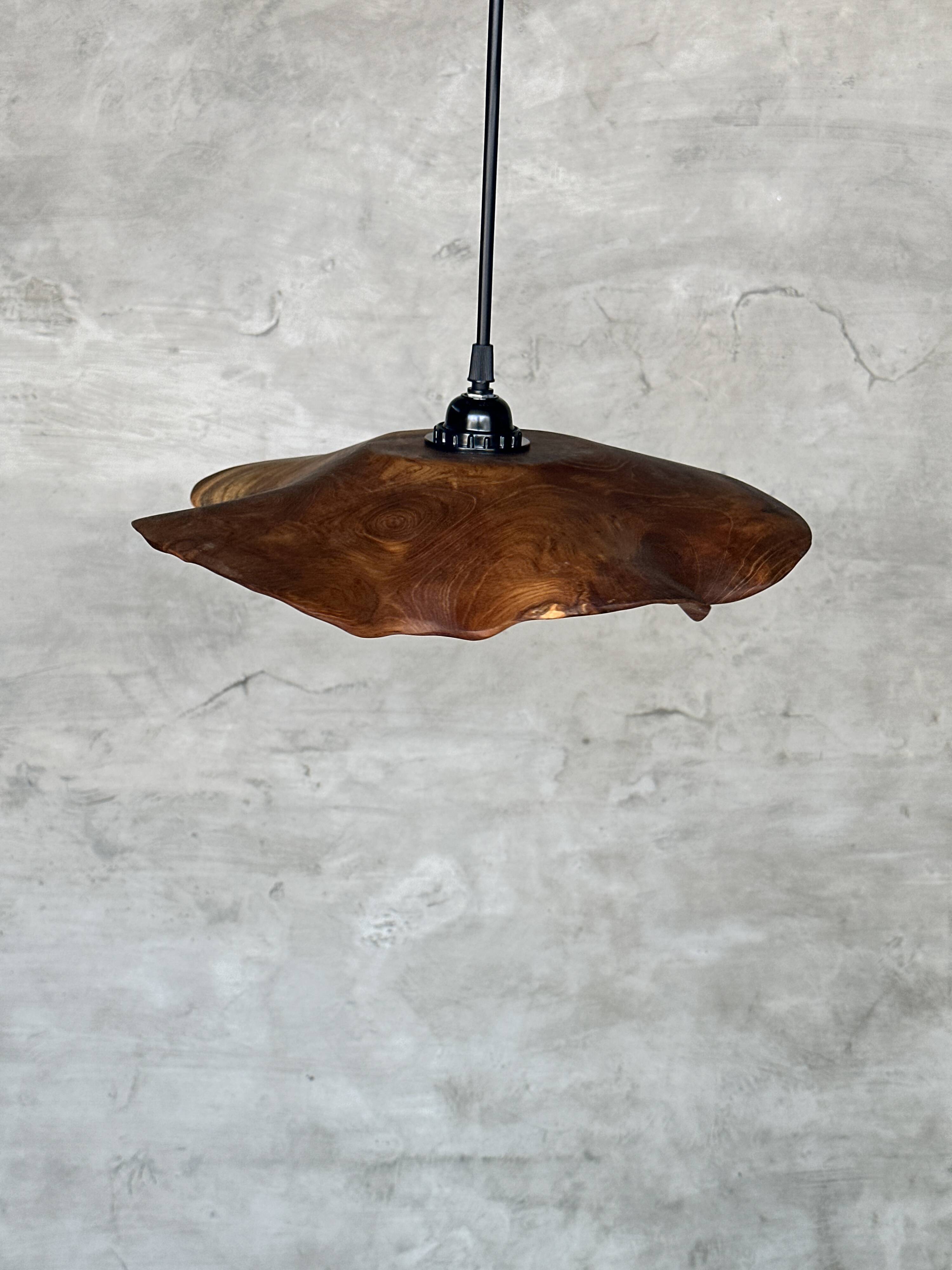 Large pendant light in corrugated teak leaf (Large D:60 H:20)