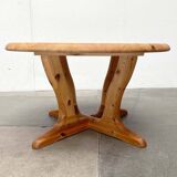 Vintage pine coffee table by Burchardt Nielsen, 1970s.