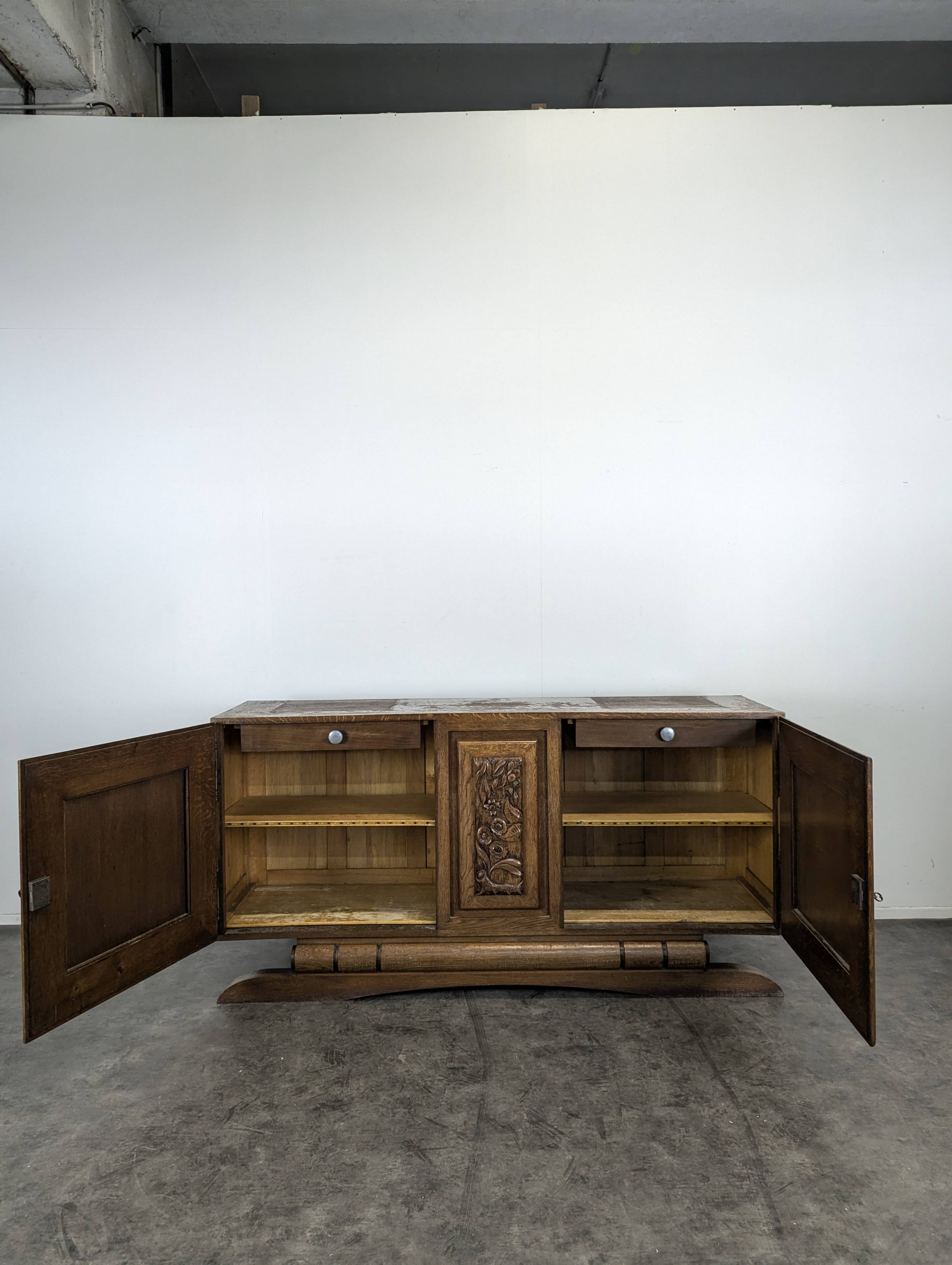 Enfilade Art Deco in the spirit of Dudouyt.