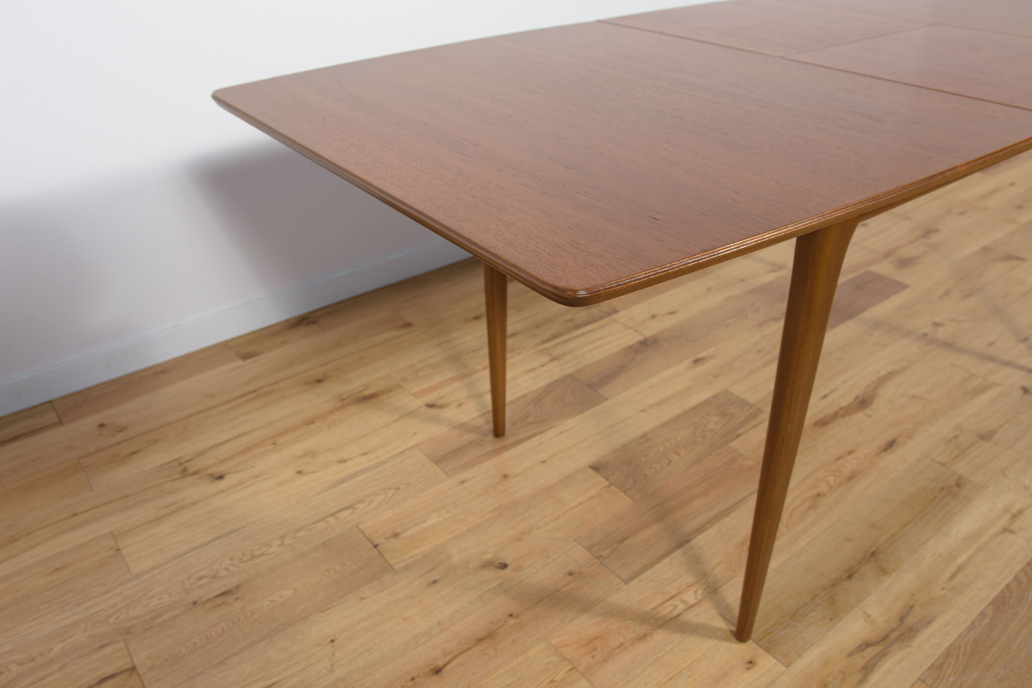 Mid-Century Teak Extendable Dining Table from McIntosh, 1960s
