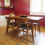 Compass foot table with extensions