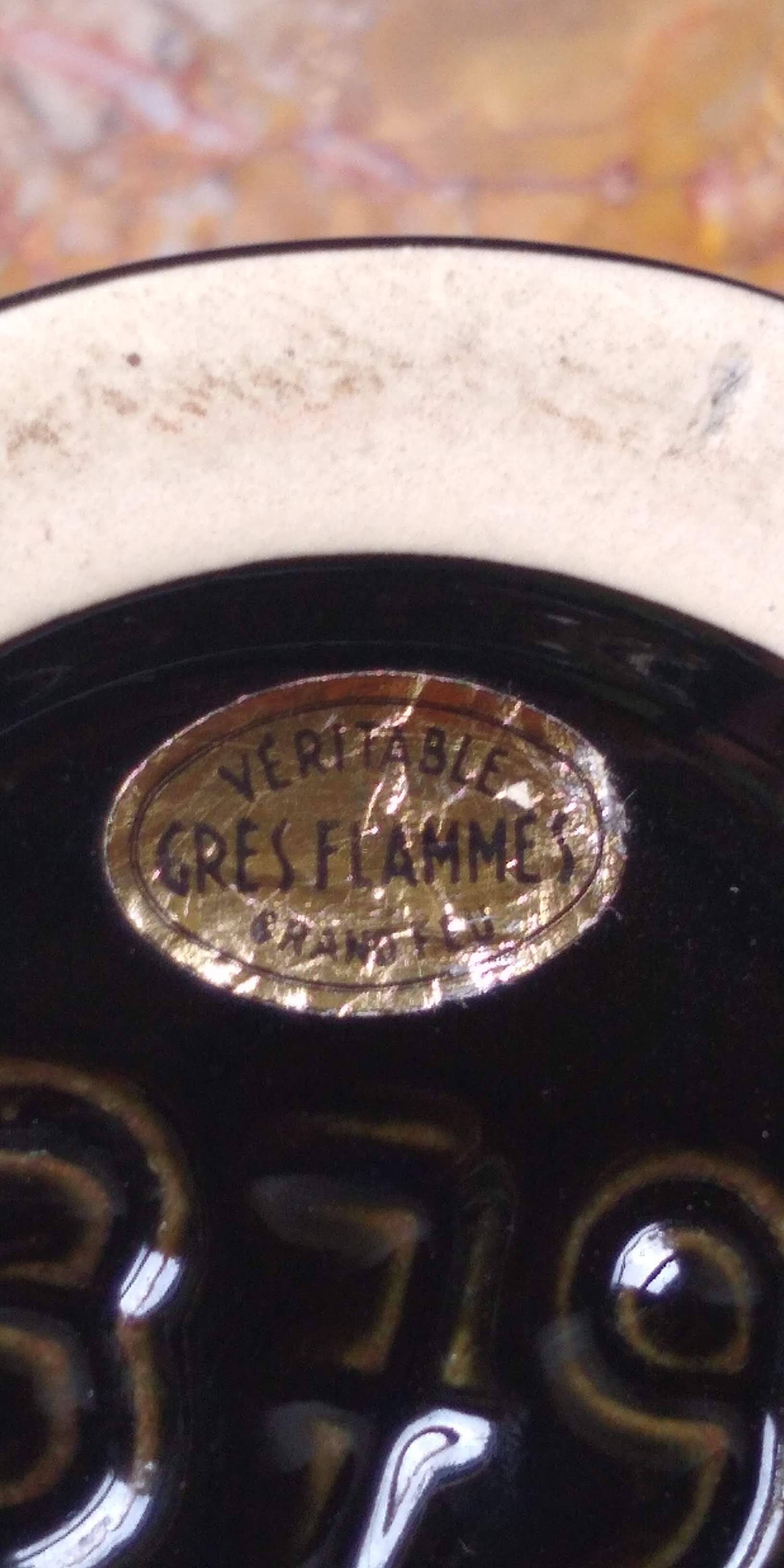 Black and white stoneware vase with high fire flame