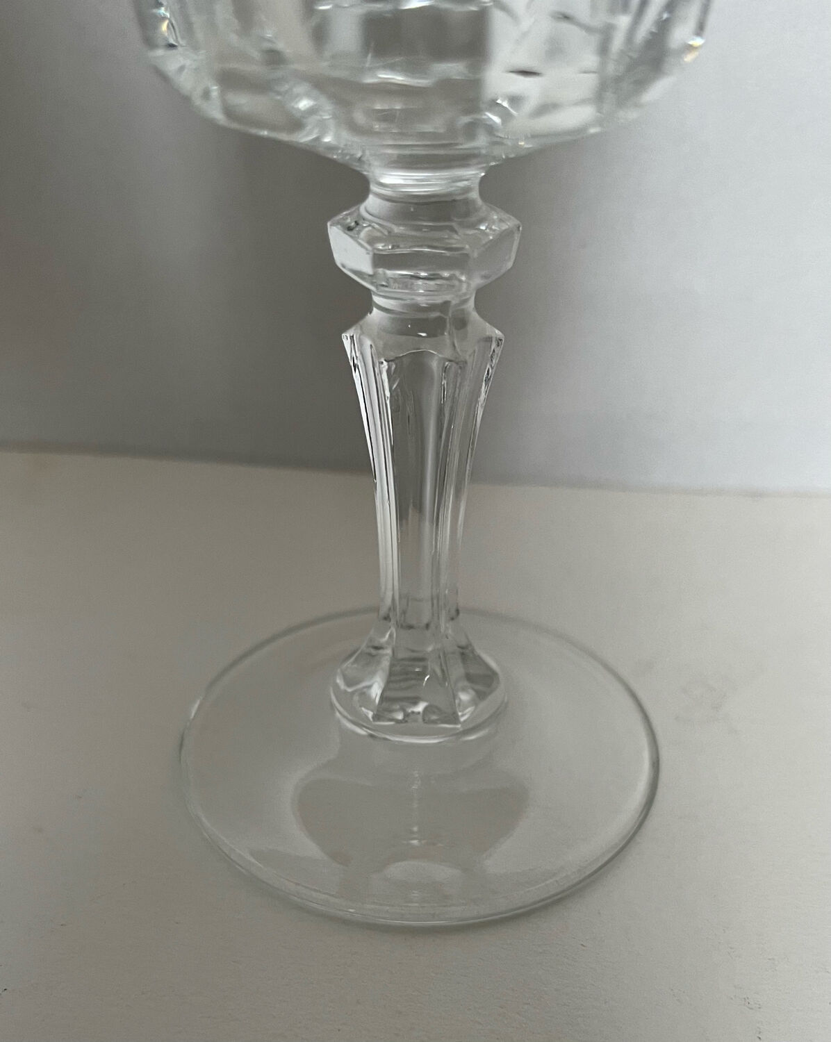 6 wine glasses