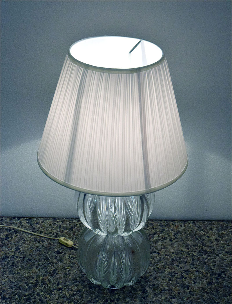 Lampe de table en verre soufflé de Murano, années 1970