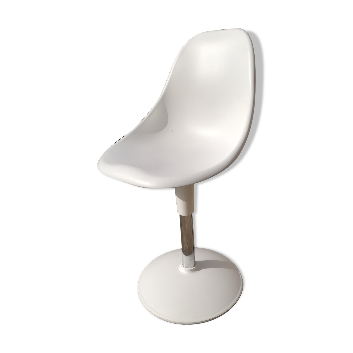 Adjustable design tulip chair