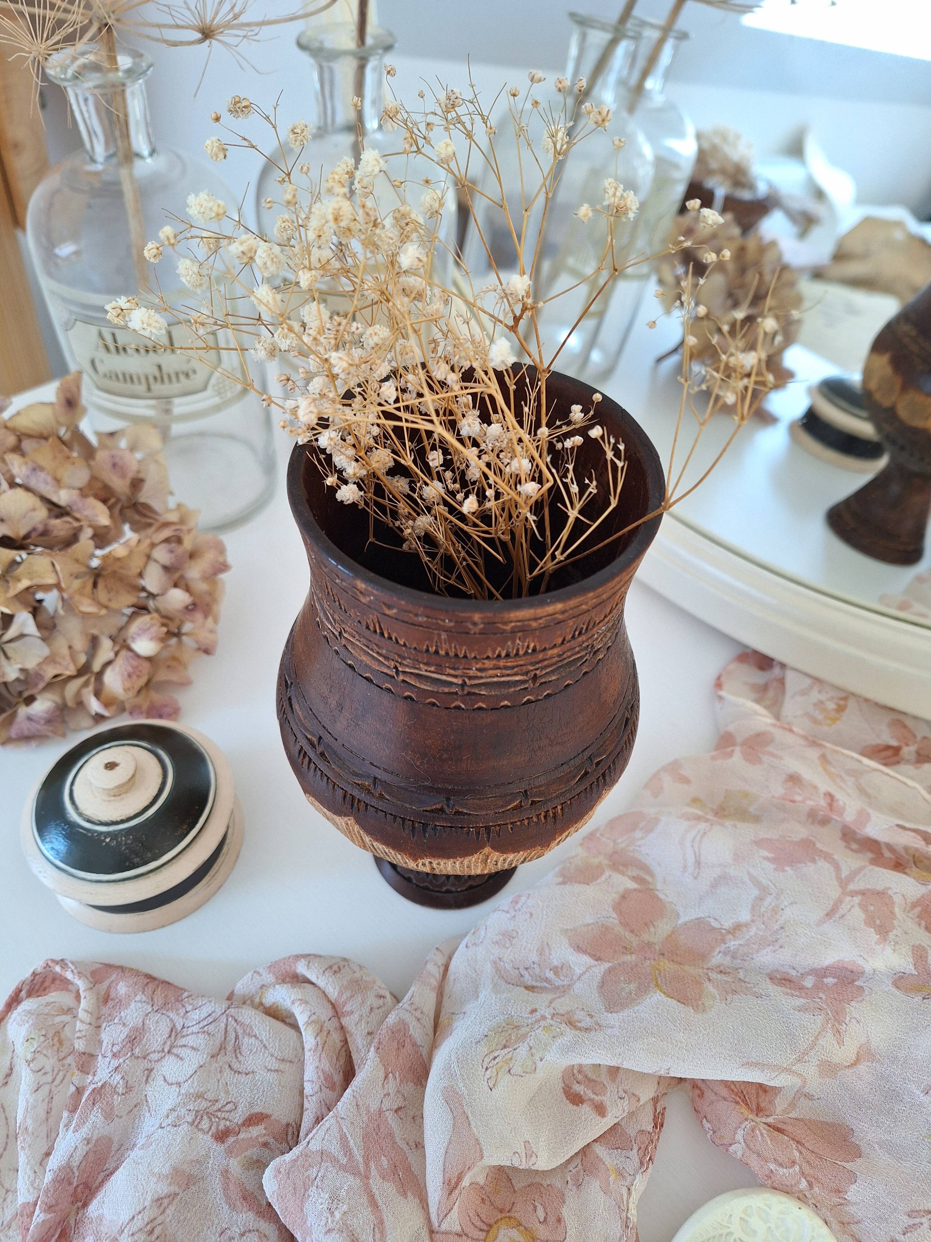 Carved wooden bowl/vase