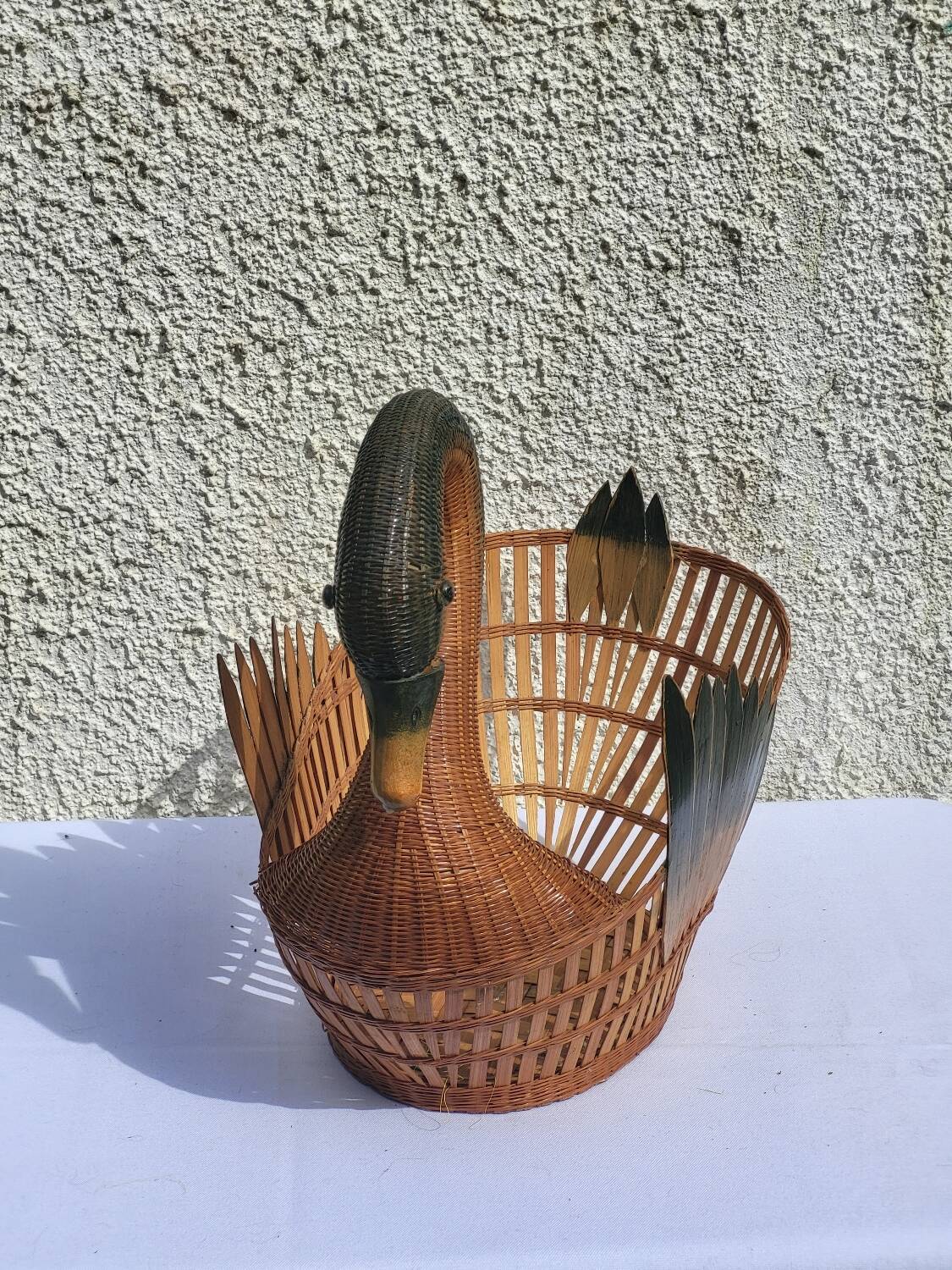 Vintage swan basket