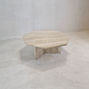 Table basse octogonale italienne en travertin, années 1980.