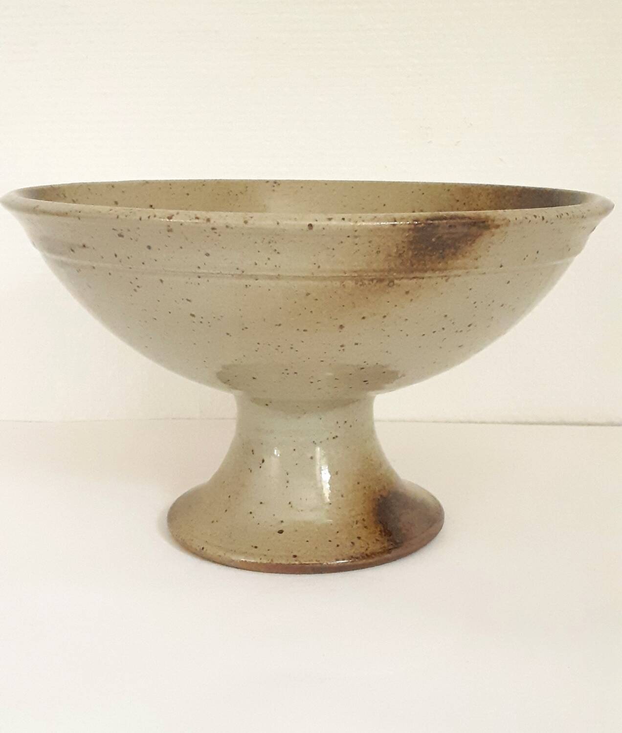 Pretty vintage stoneware bowl