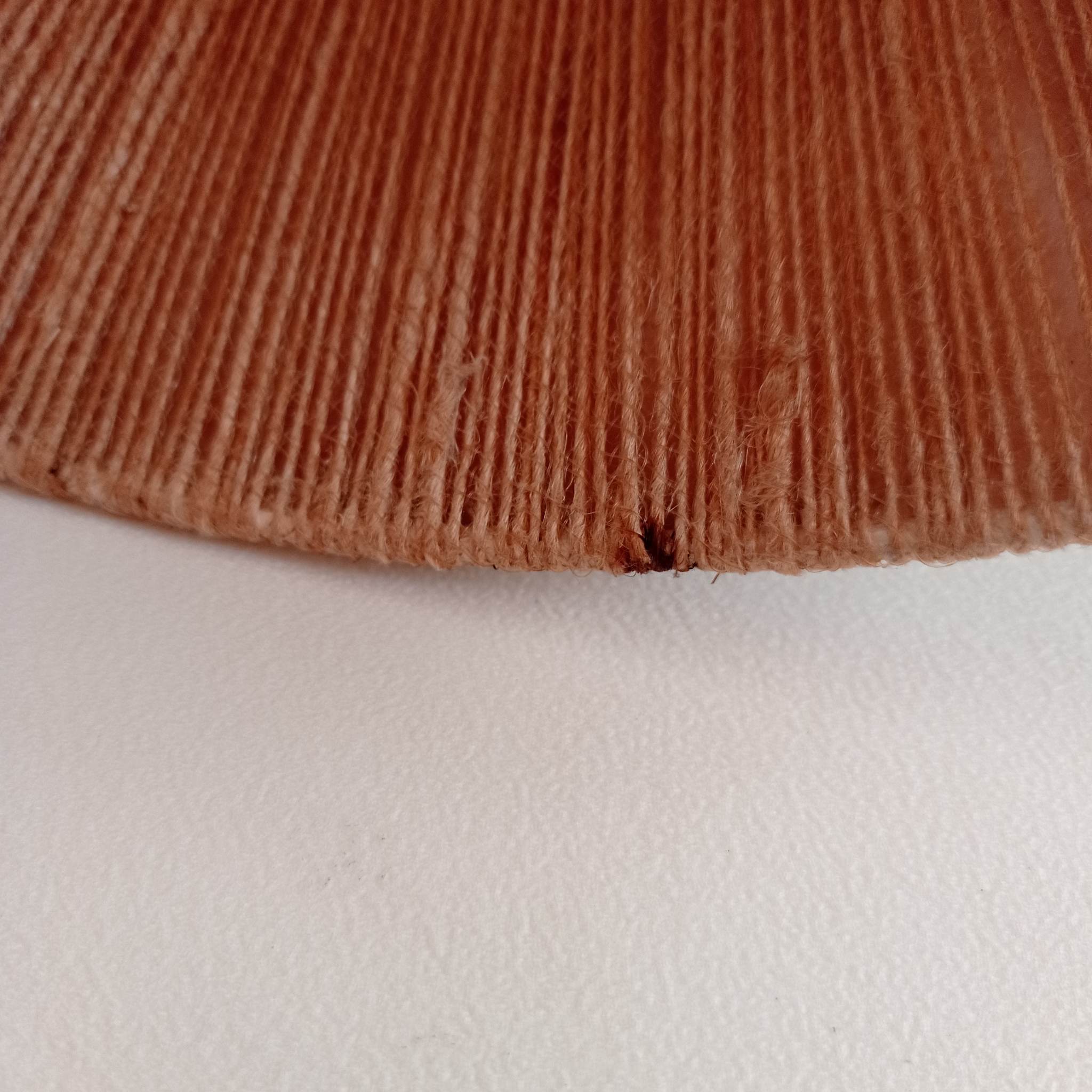 Lampe de table Temde produite dans les années 60 en Suisse.