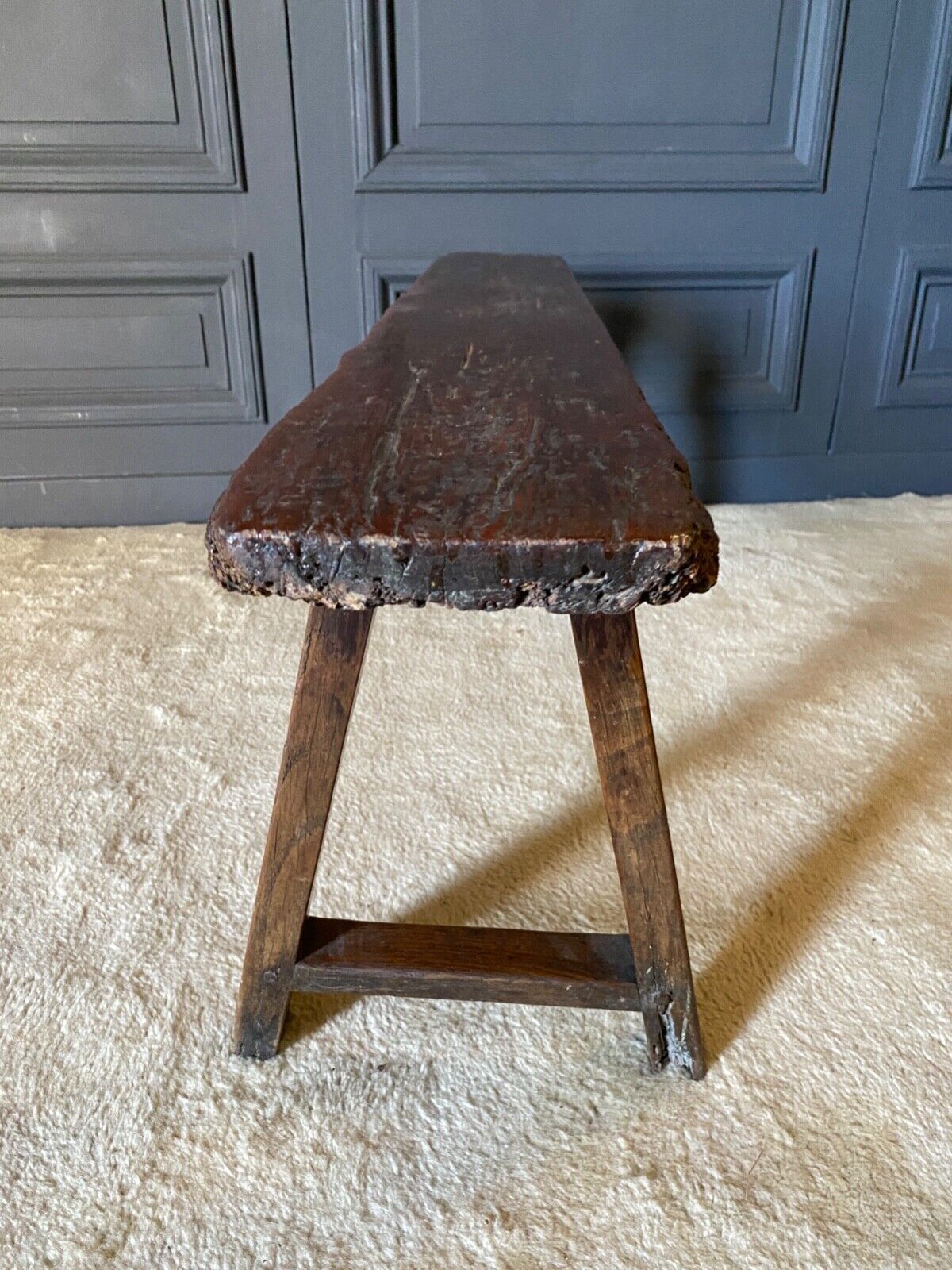 Xviith bench in chene patina of origin