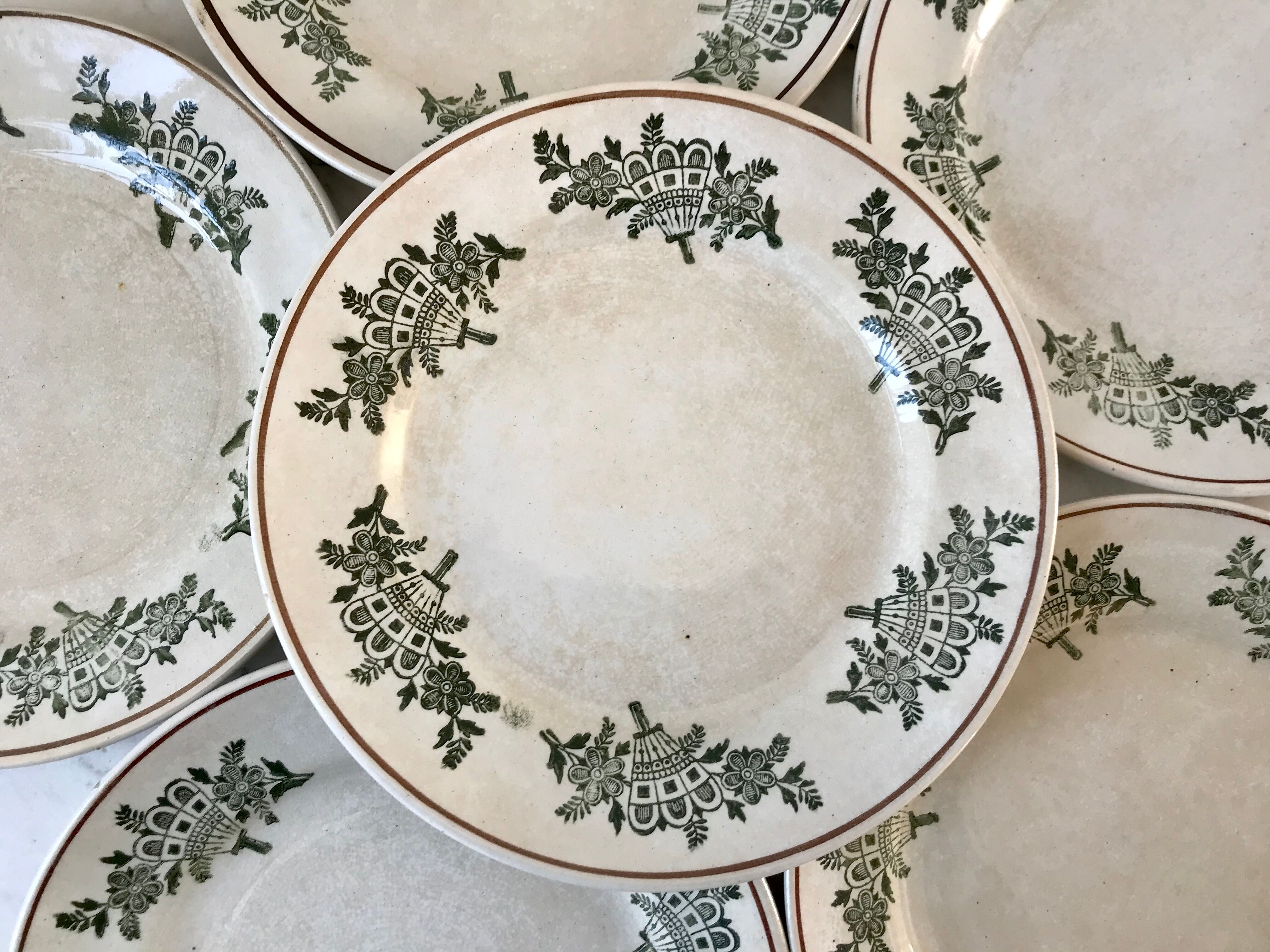 Set of 6 flat plates Iron Earth late nineteenth