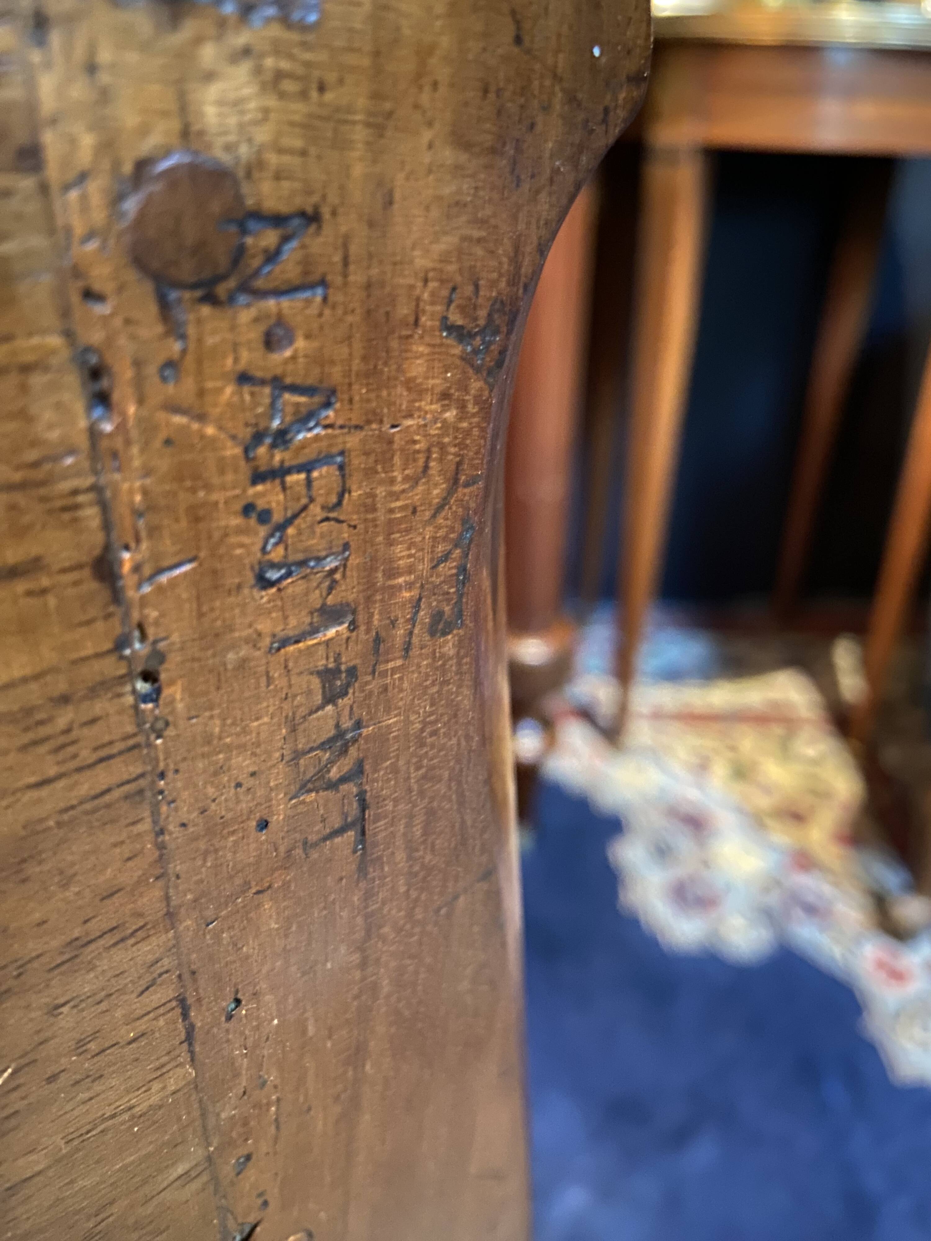 Louis XV walnut hairdresser from the 18th century marked N. Armant.