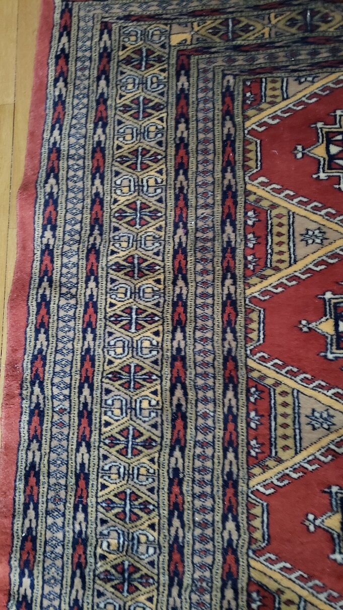 Hand-knotted wool carpet