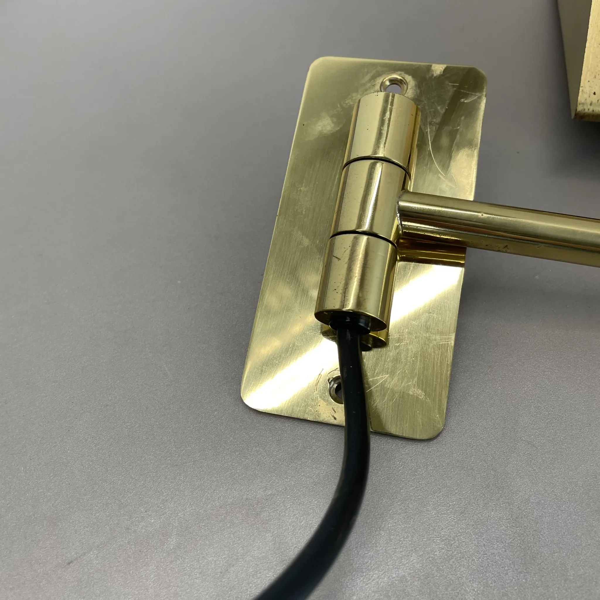 Large 69 cm Long Brass Wall Light "SWING ARM" by Florian Schulz, Germany, 1970s