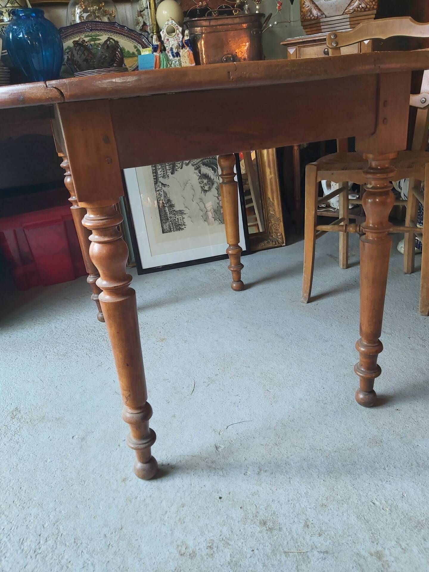 Round table