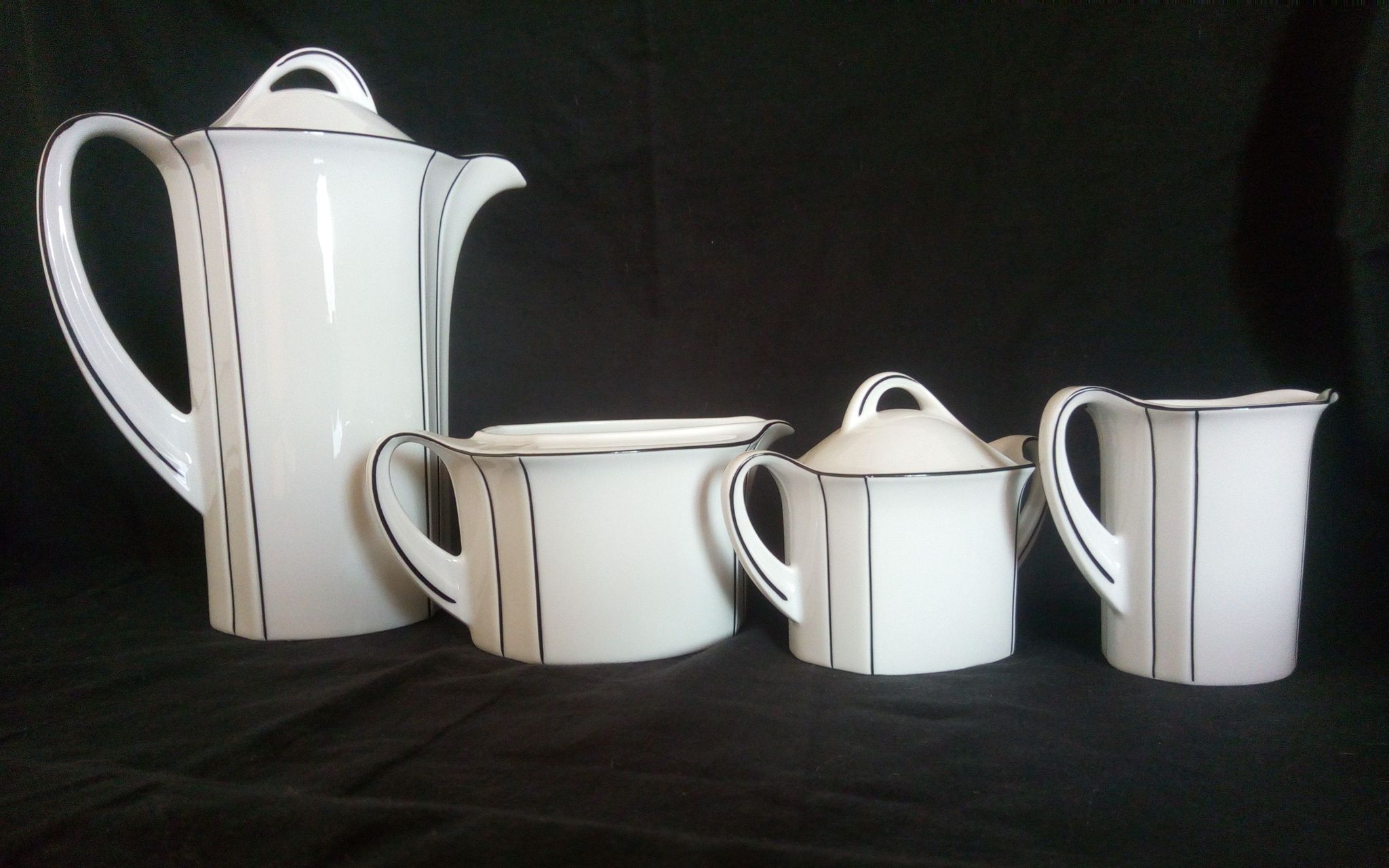 Art Deco coffee service for 6 people in porcelain Winterling Marktleuthen Bavaria (22 pieces)