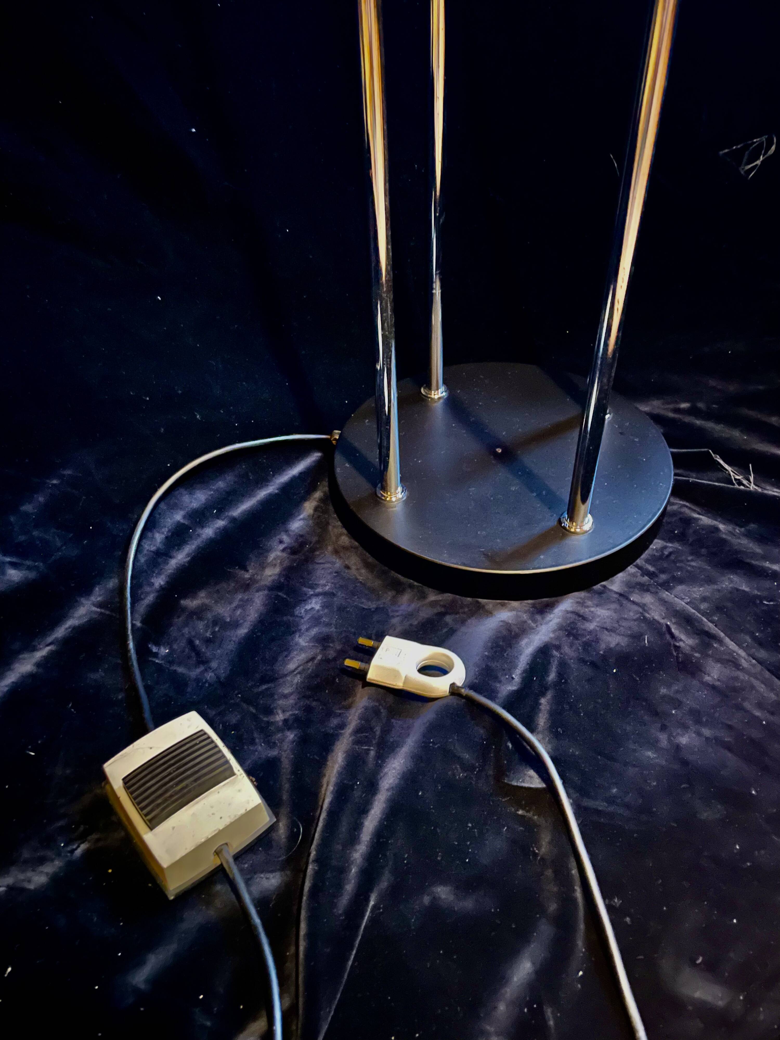 Cascade floor lamp, vintage, 4 "Waves" globes, 1970s