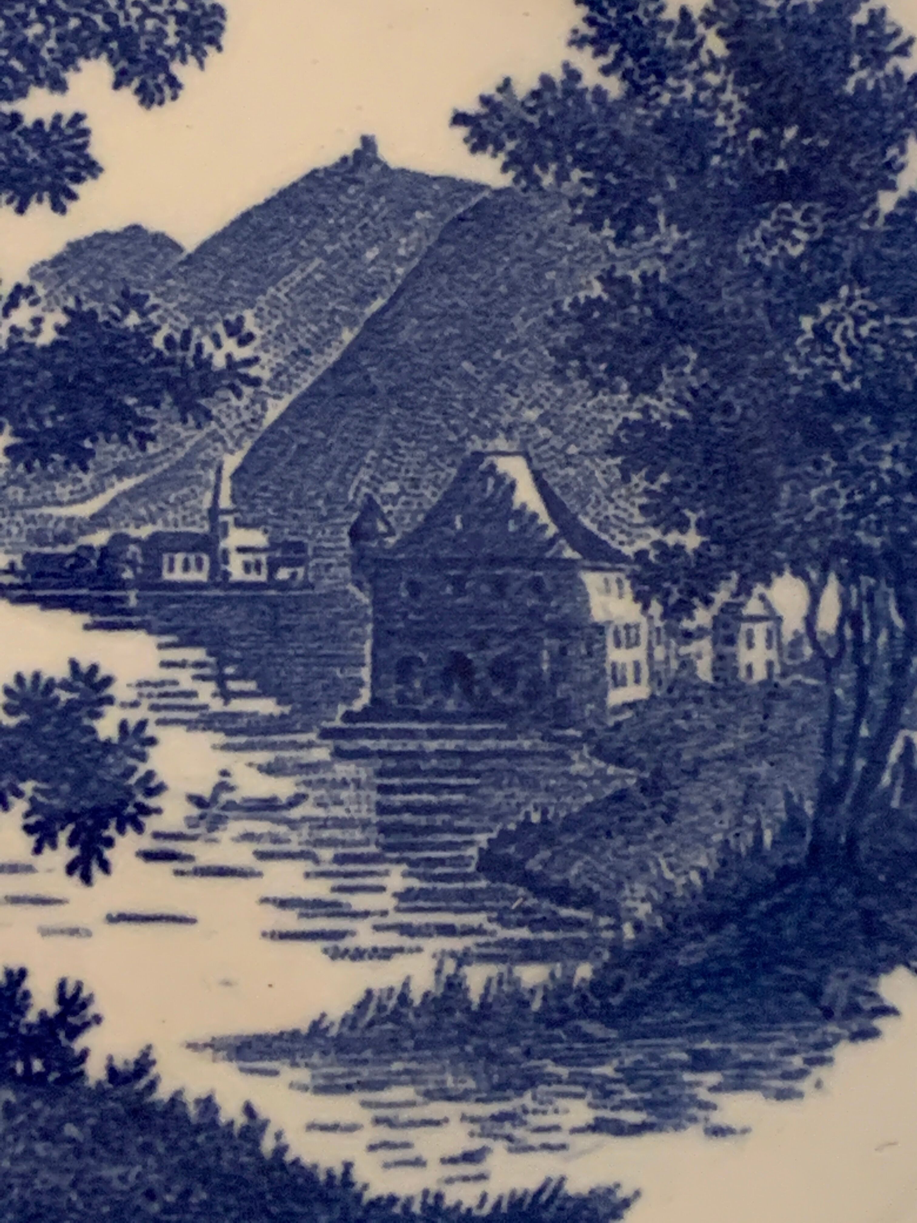 Salad bowl in blue and white earthenware, burgenland model of villeroy and boch