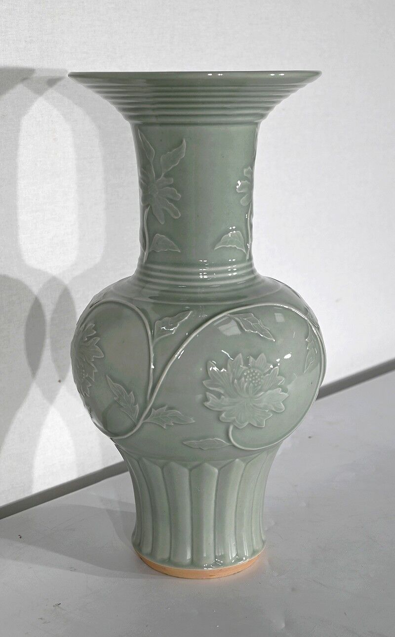 Celadon vase from China – 1900