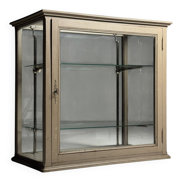 Vitrine française du début du 20e siècle grise