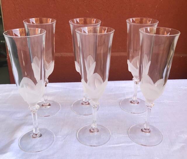 Flutes or stemware