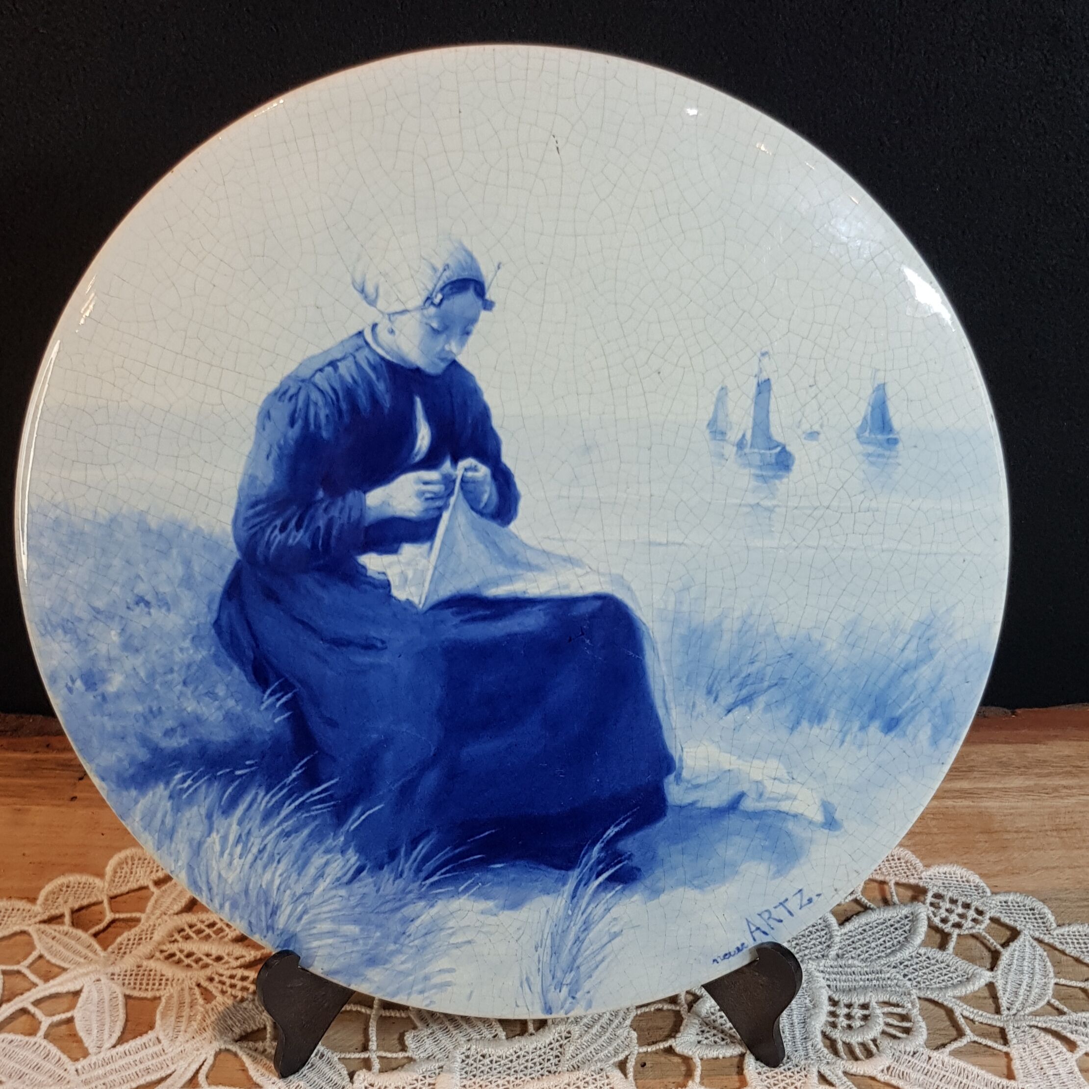 Delft earthenware decorative plate
