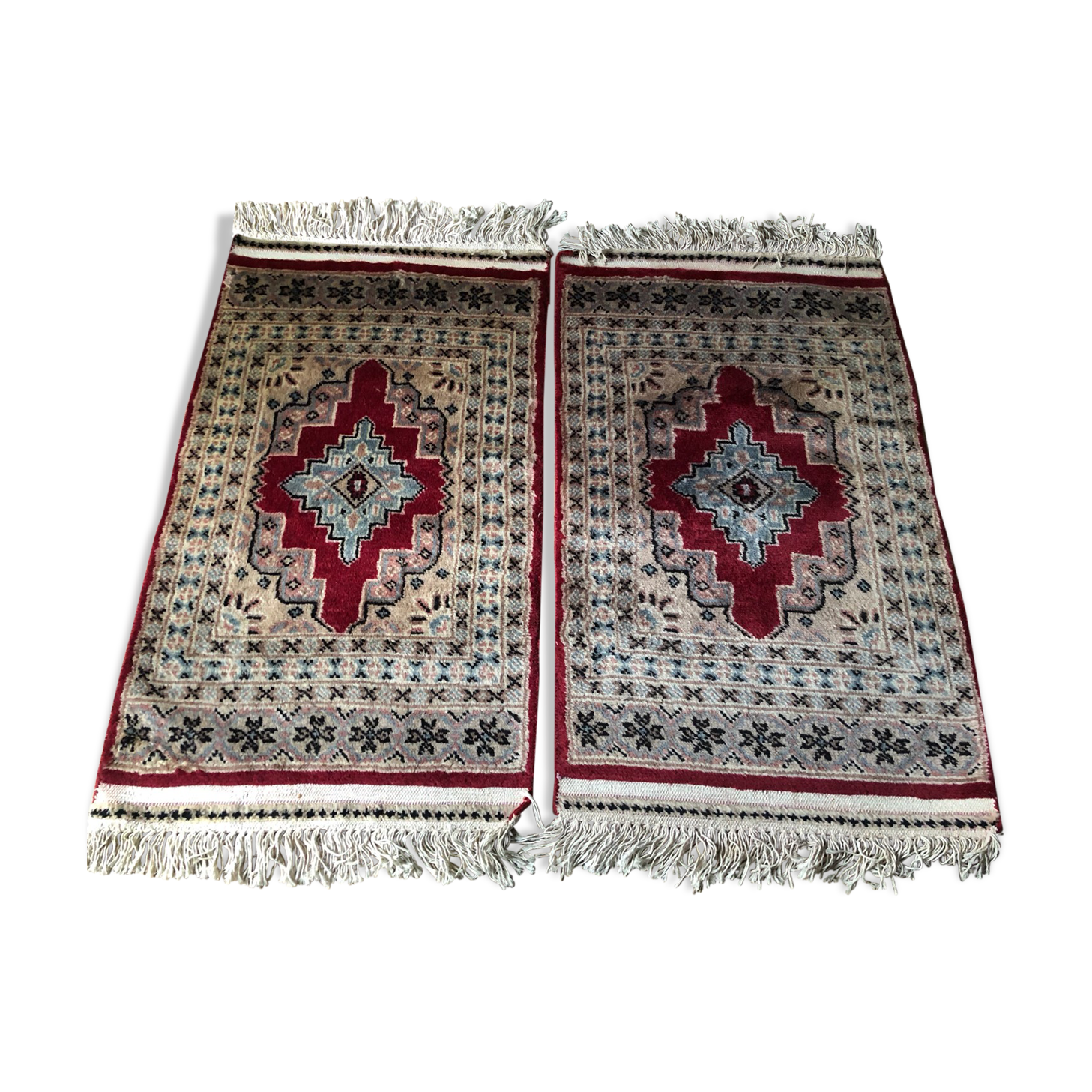Handmade wool carpet from Pakistan