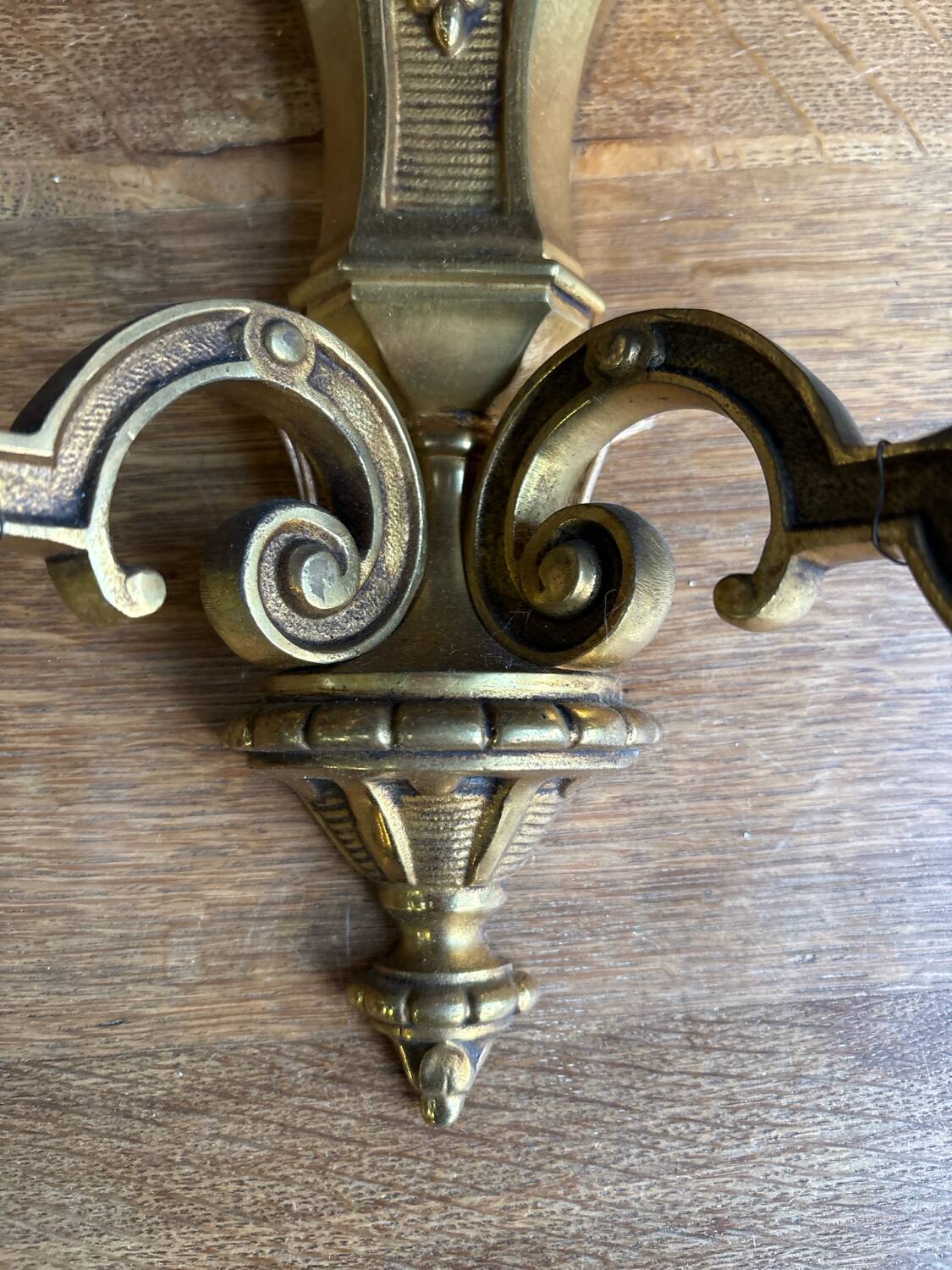 2 antique bronze wall sconces – Louis XVI style – 2 light arms