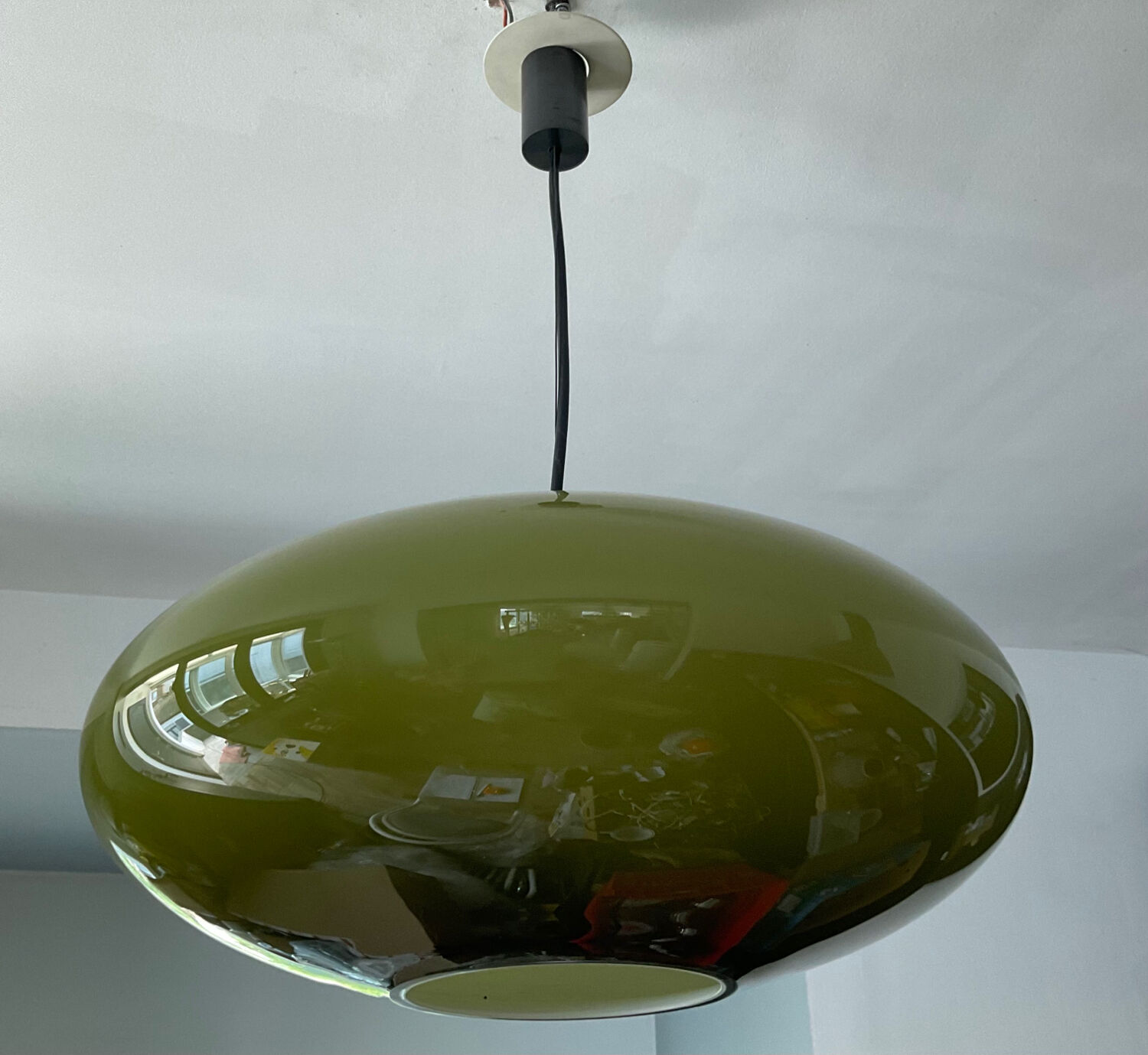 Suspension in opaline from the 70s