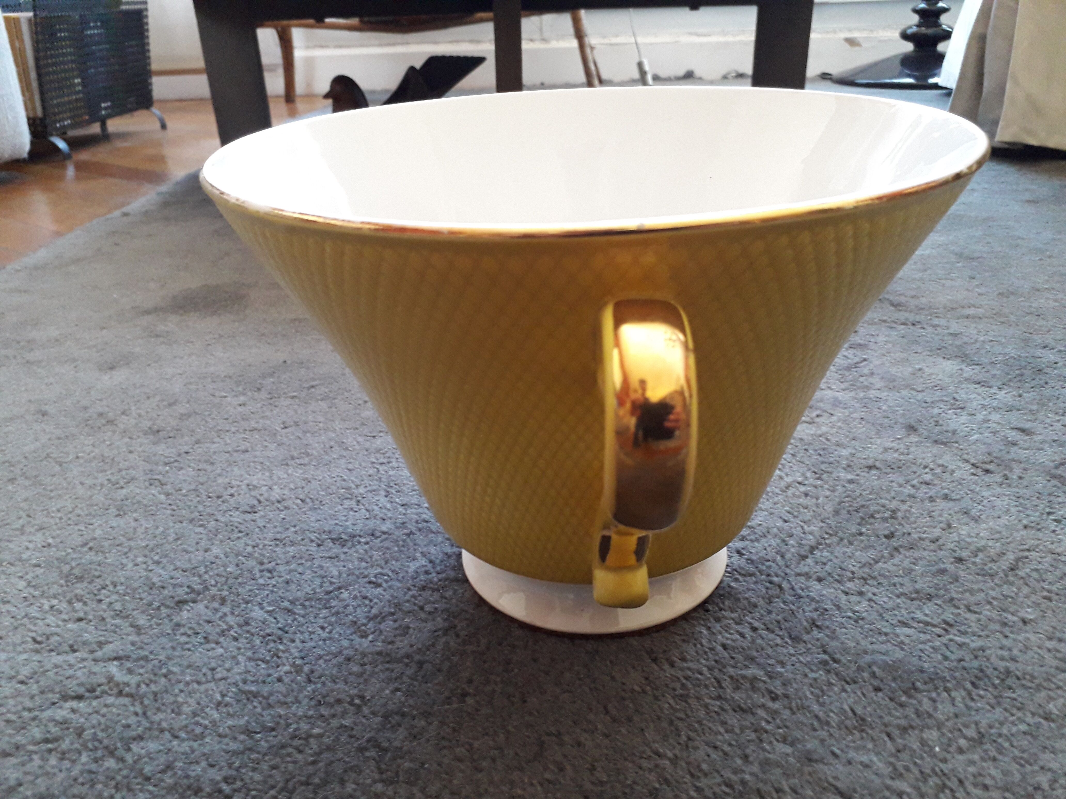 Vintage ceramic signed Salins