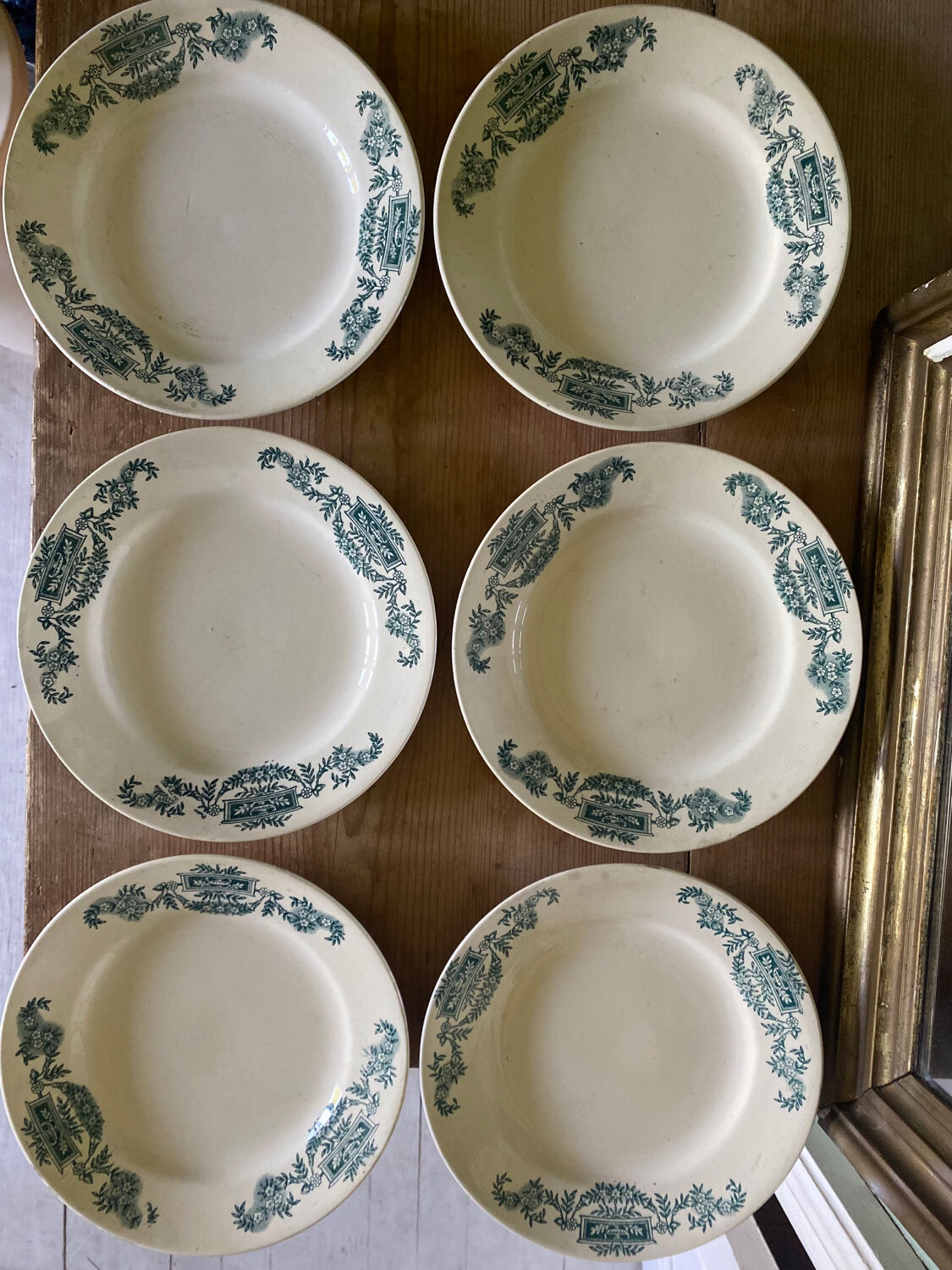 6 flat plates old iron earth Lutetia Longchamp