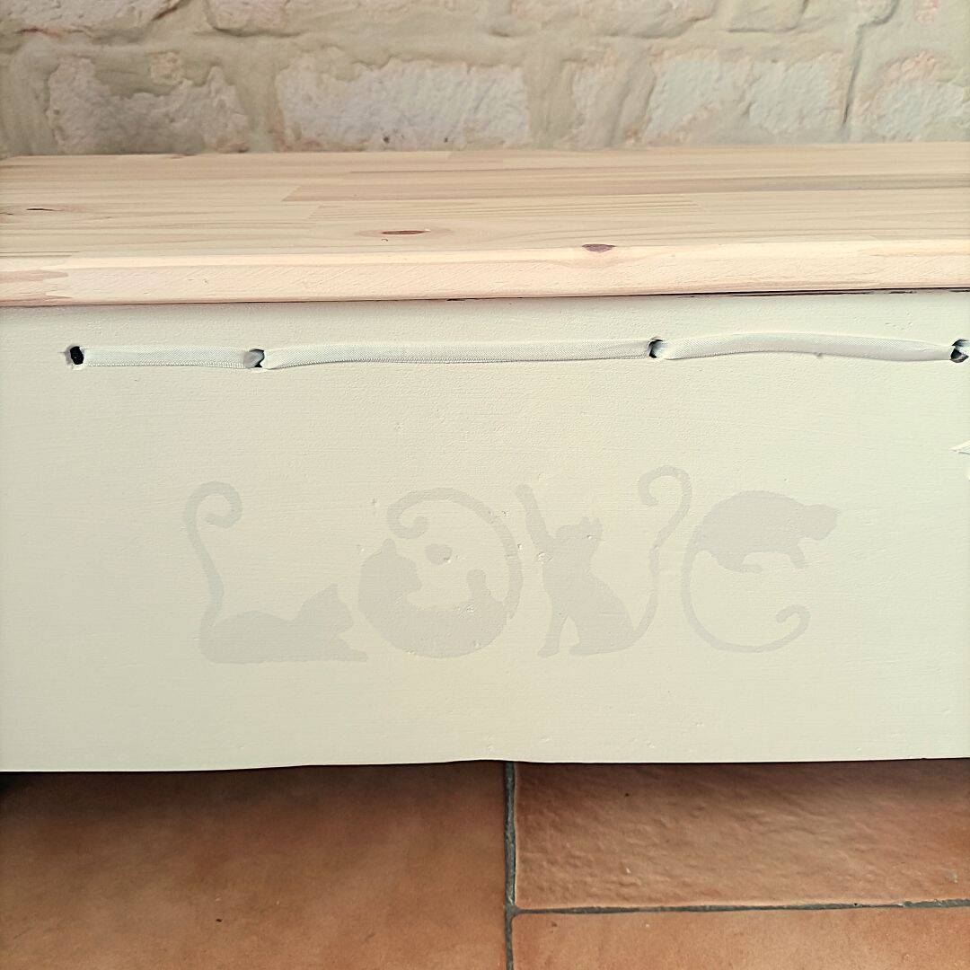 Renovated storage chest - Scandinavian style - unique piece