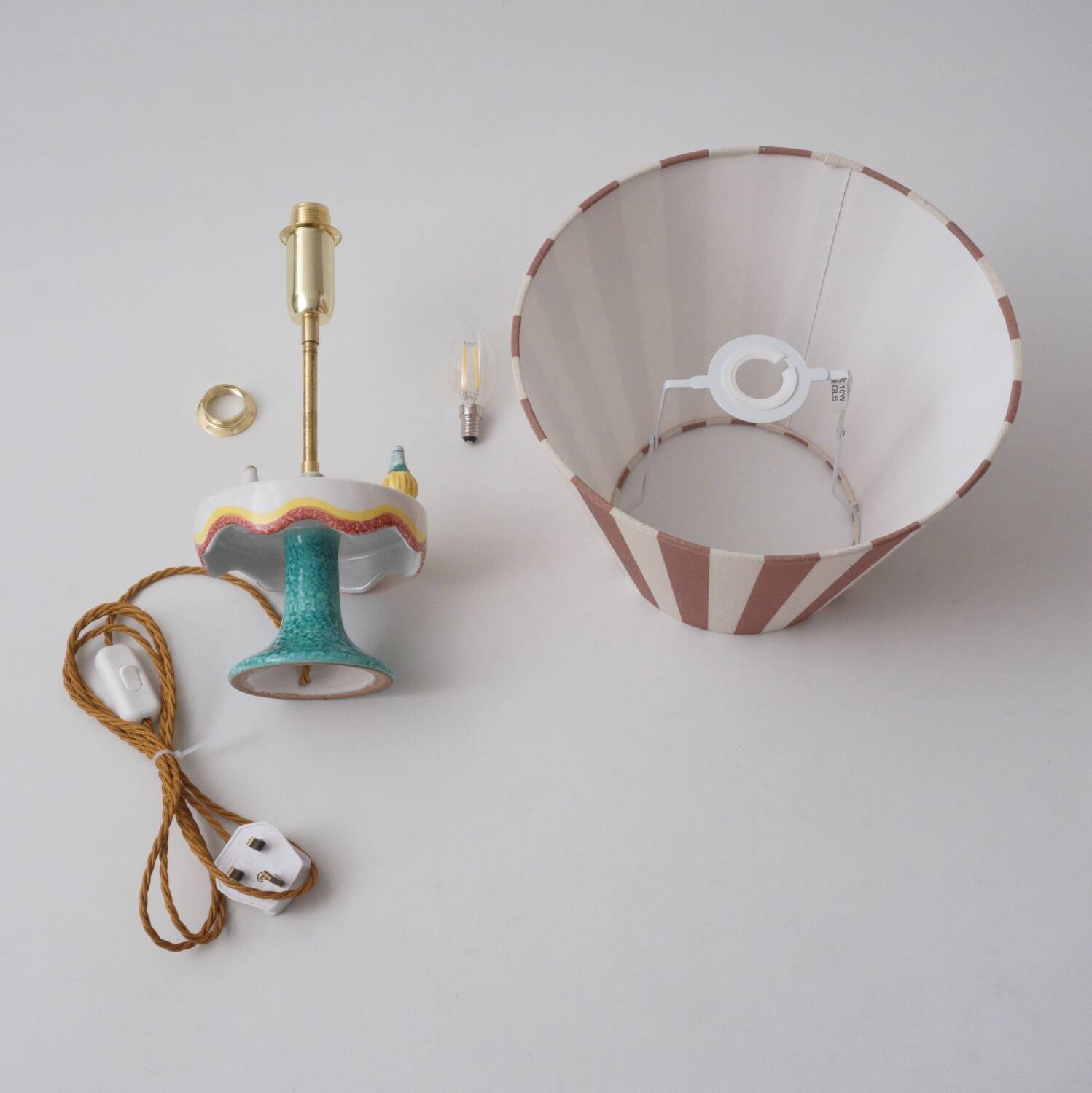 Vintage Florentine ceramic table lamp from the 1950s by MAF, Italian.
