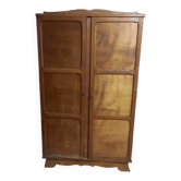 Armoire parisienne