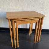 Vintage 1960s nesting tables, light wood coffee table - 52 x 55 x 3