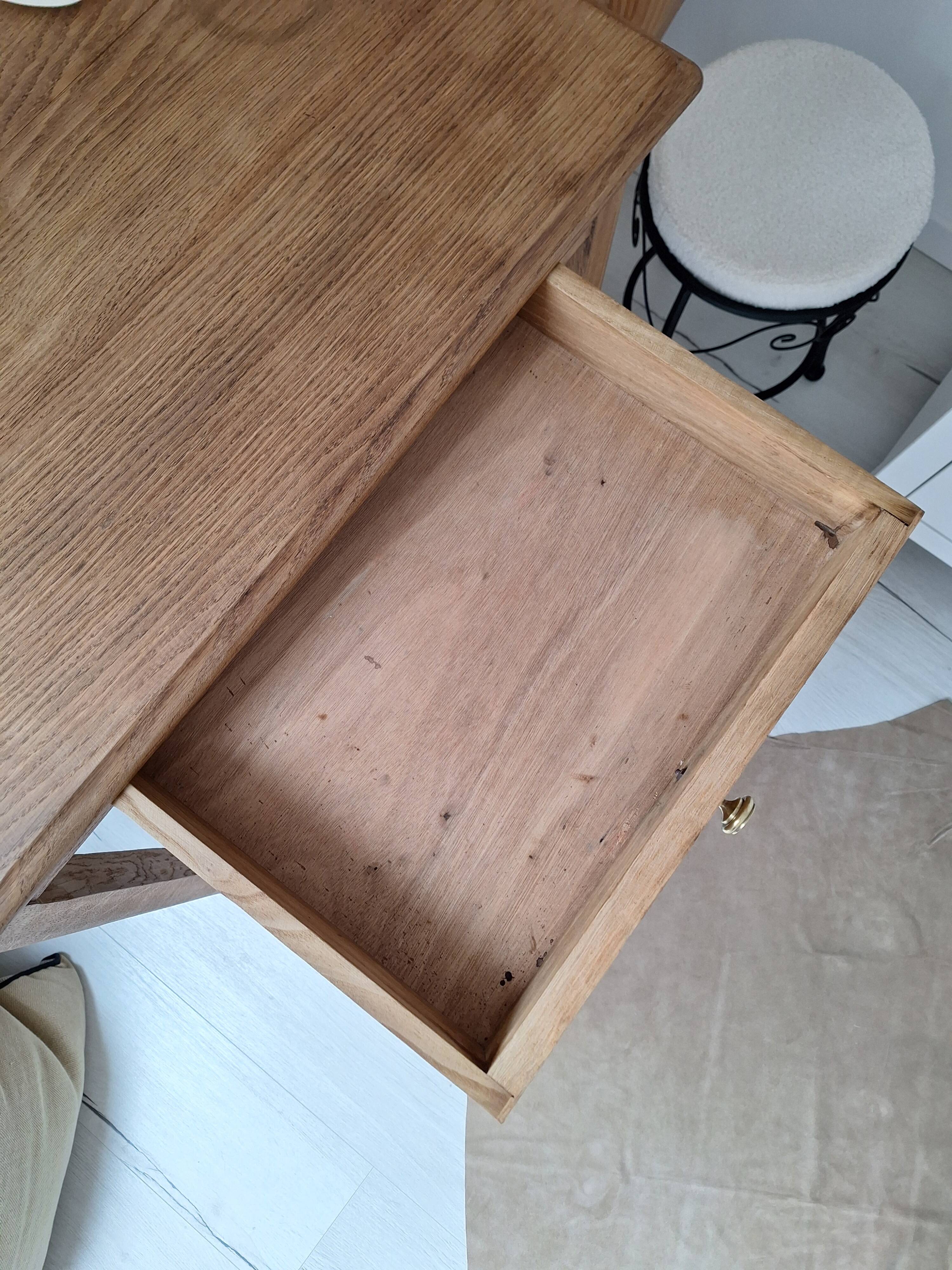 Country-style oak farmhouse desk/console/side table