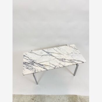 Table basse en marbre blanc