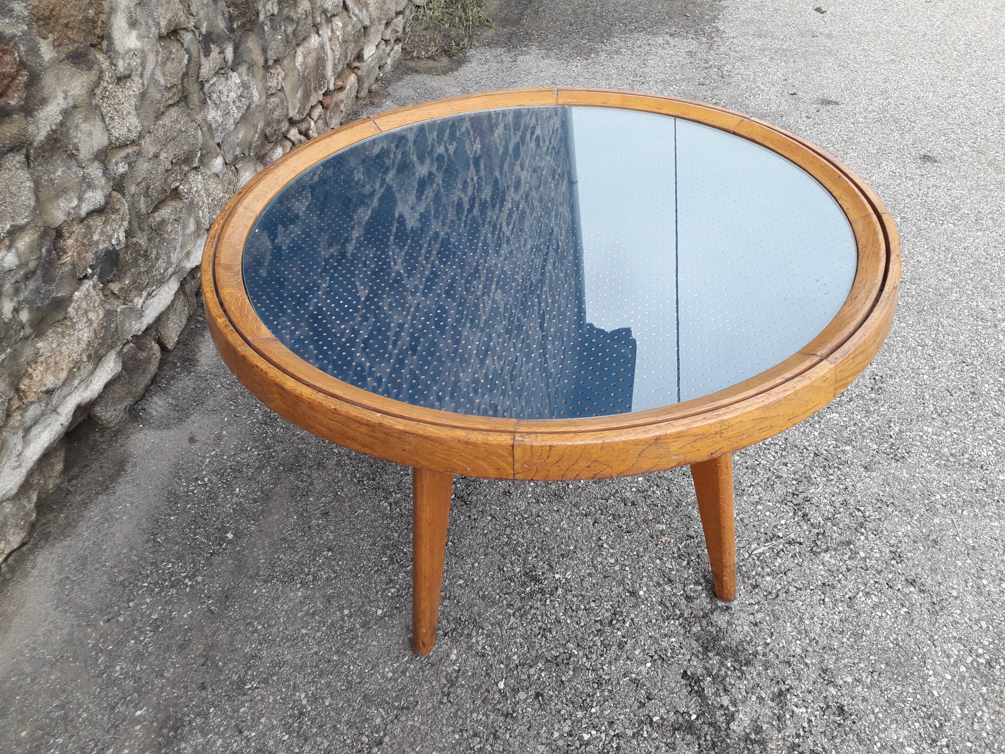 Coffee table vintage compass feet