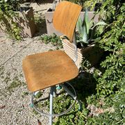 Chaise d’atelier vintage