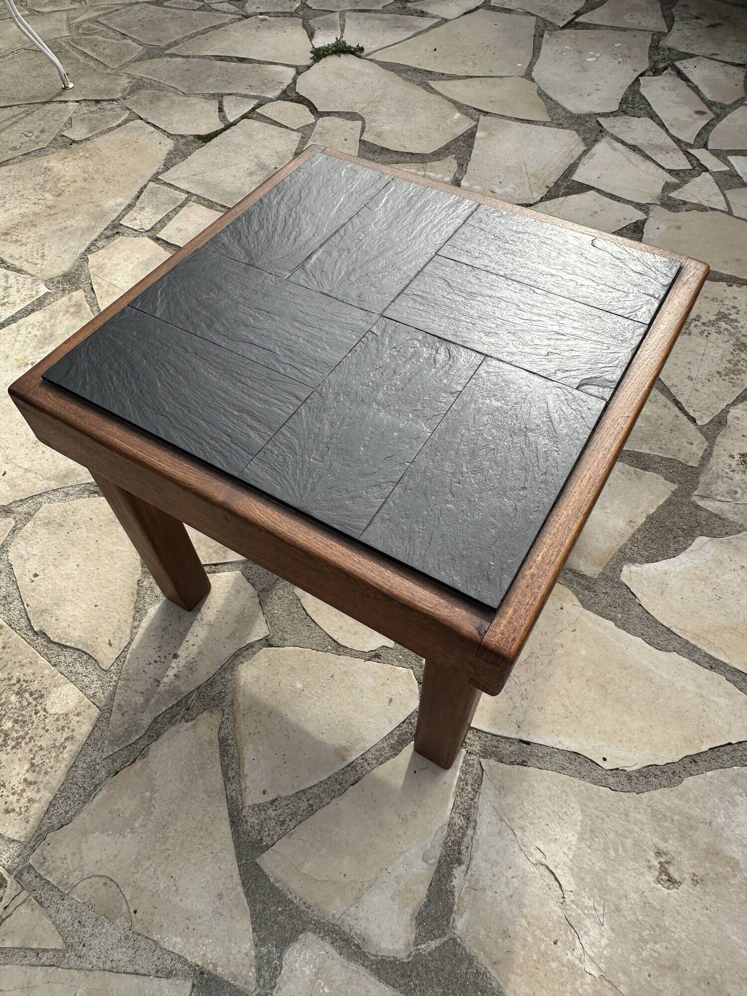 Vintage coffee table house regain