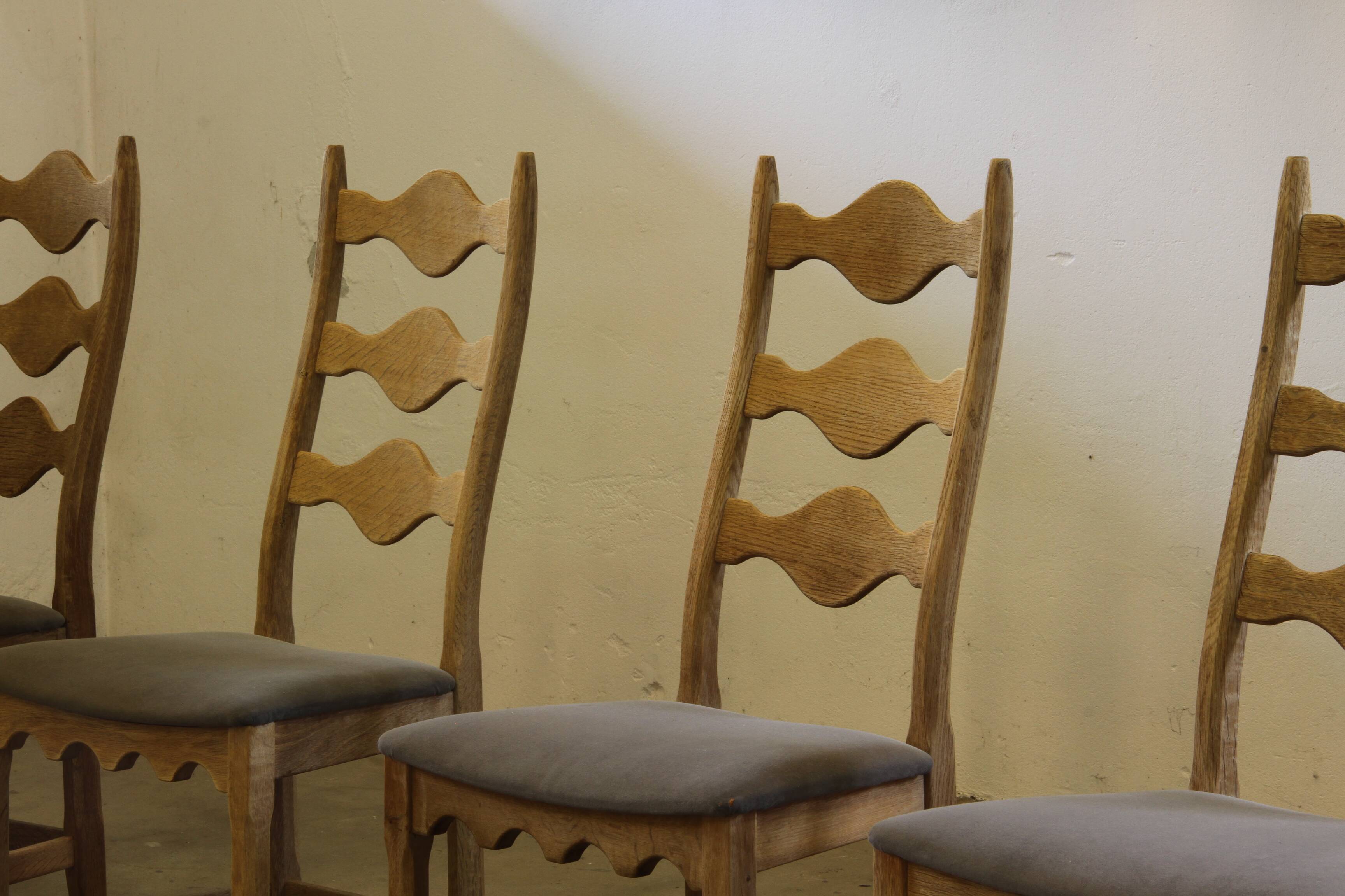 Chaises en chêne à dossier haut / échelle de style Henning Kjærnulf, années 1960, ensemble de 4