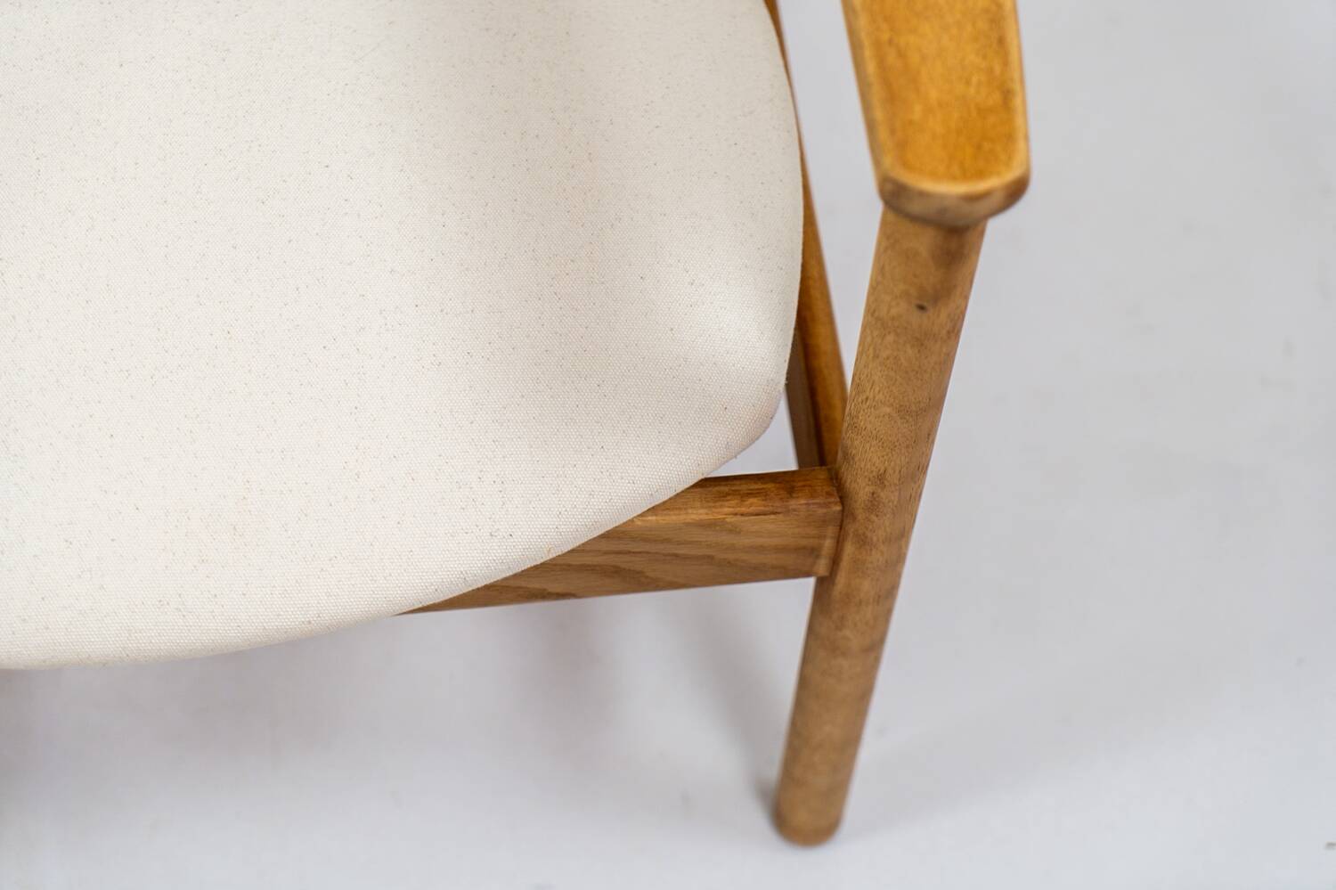 Fauteuil de Jørgen Bækmark pour FDB Møbler (Danemark, années 1960).