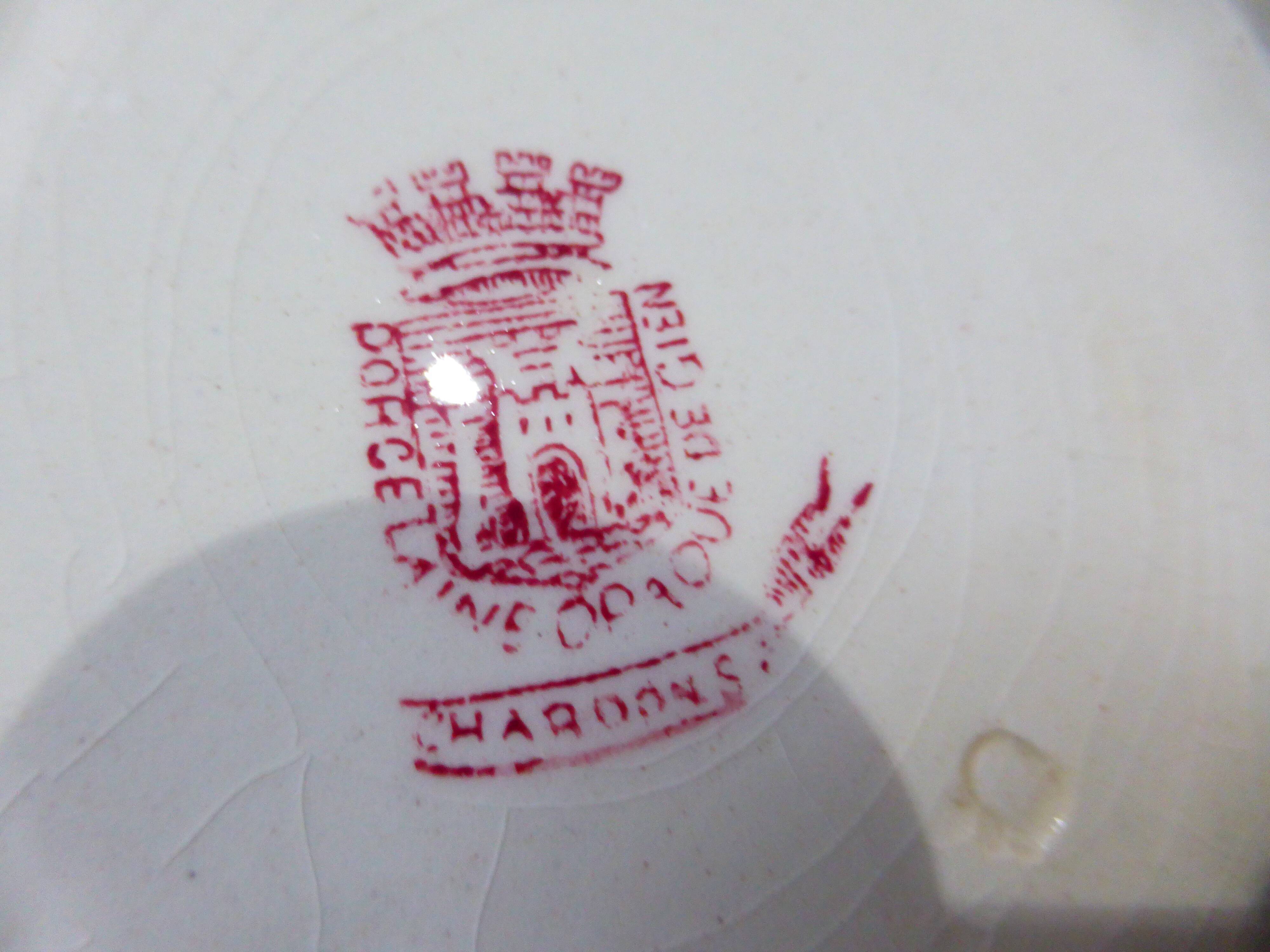 5 hollow plates in Gien iron earth model Thistles