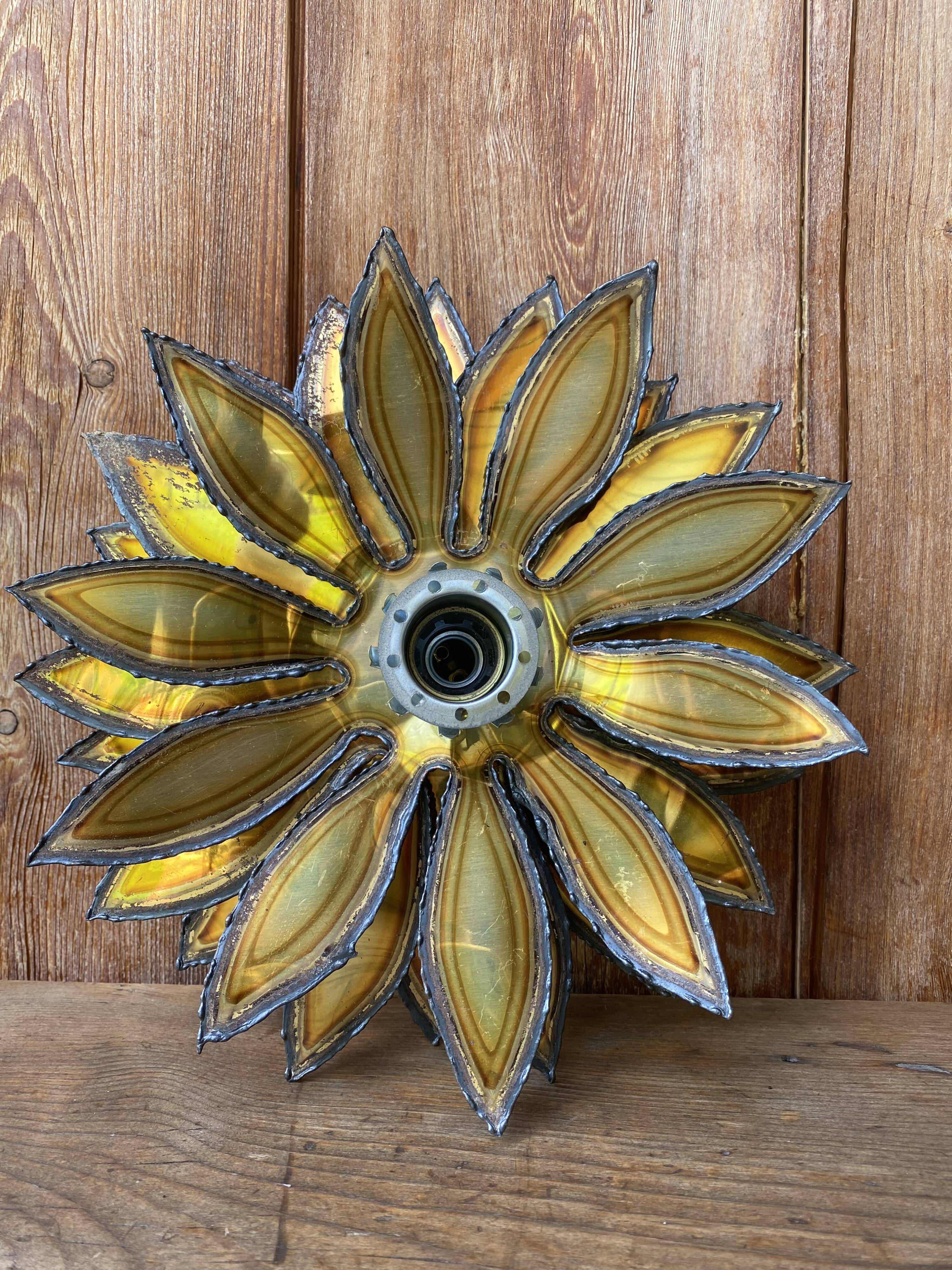 Wall lamp flower style Maison Jansen