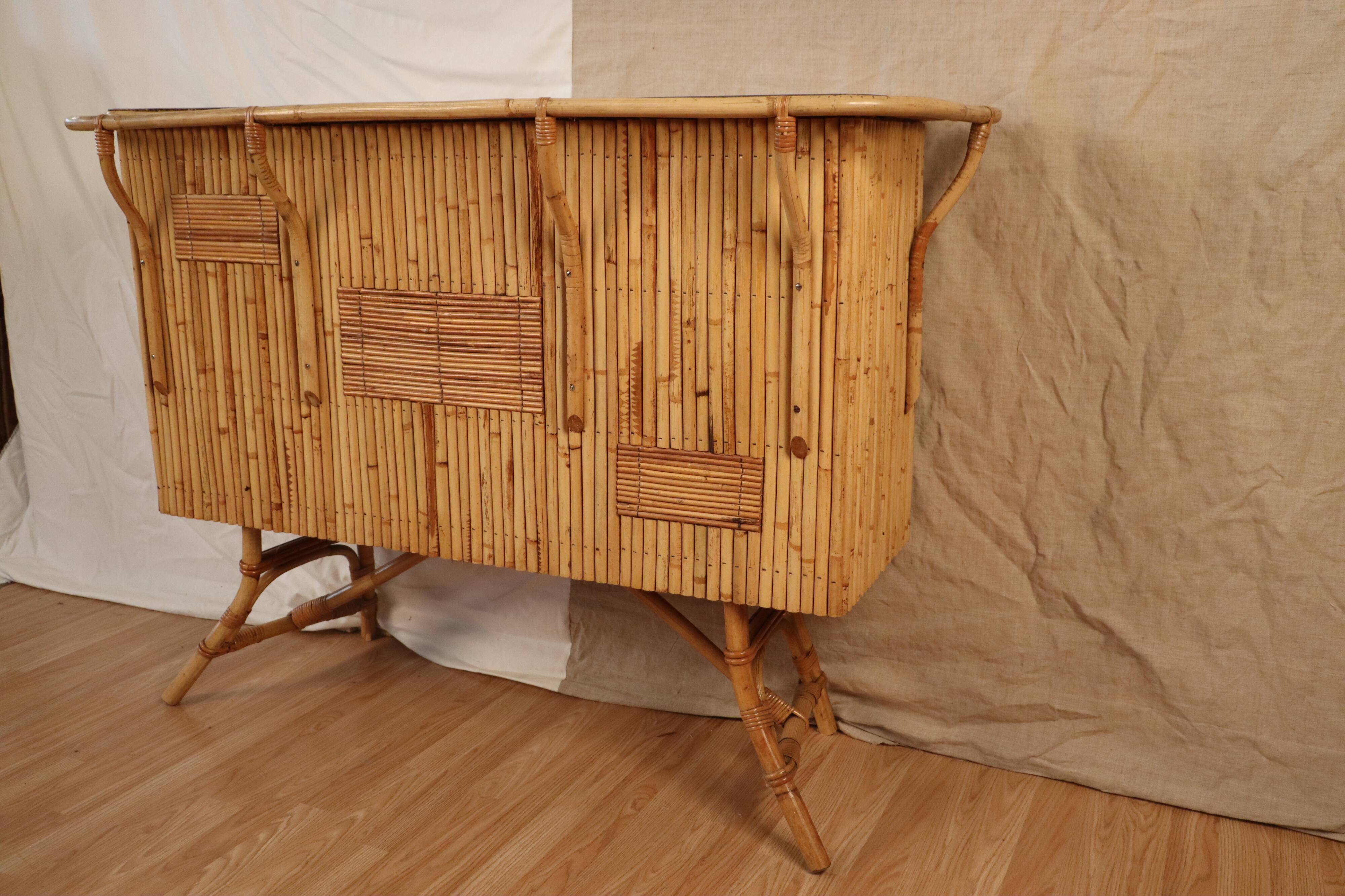 Rattan bar and Bamboo