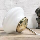 Opaline suspension