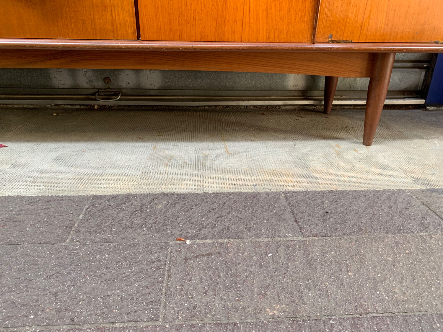 Mahogany veneer sideboard from the 60s