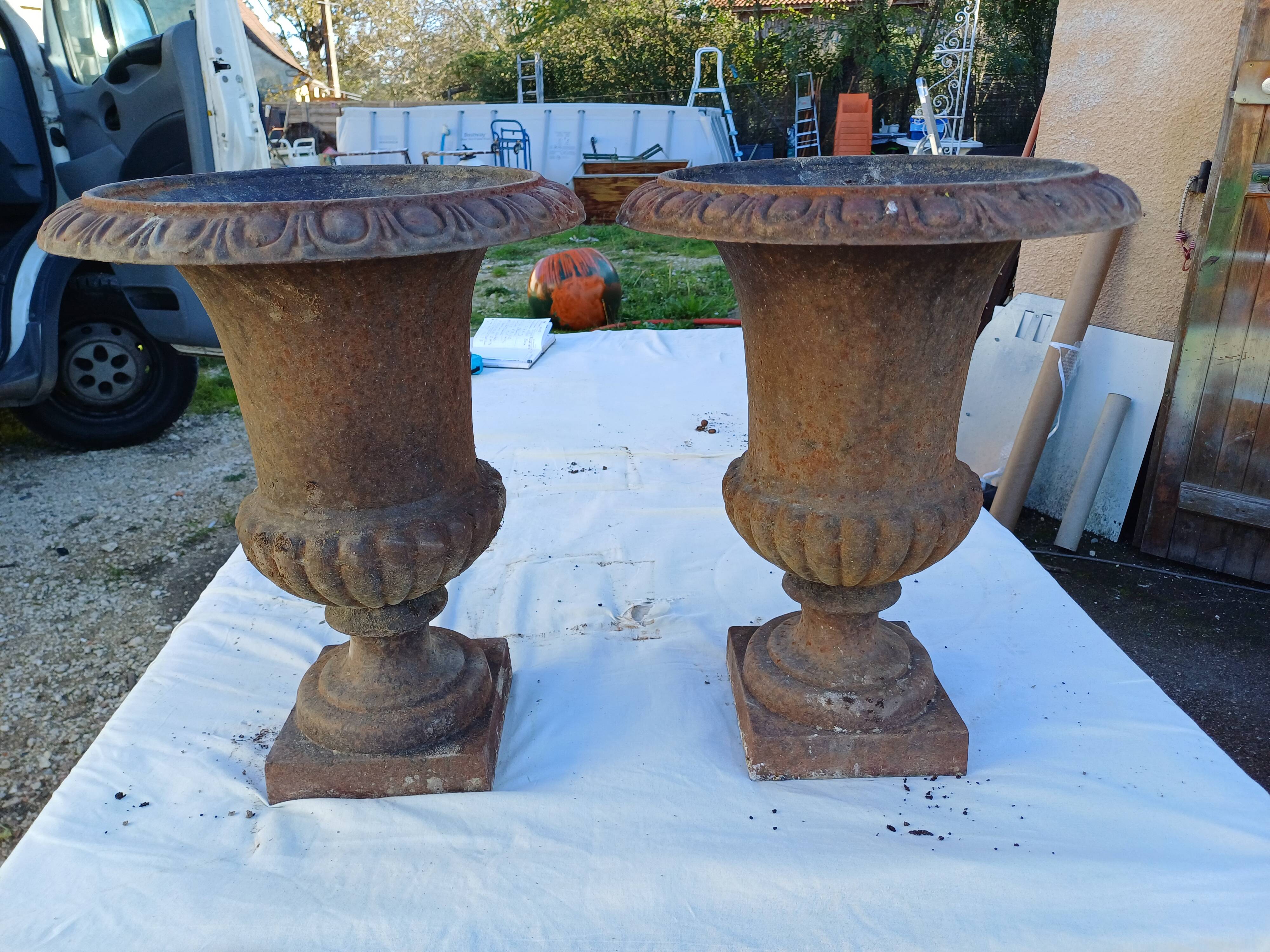 Paire de Vases Médicis Fonte 19 ème