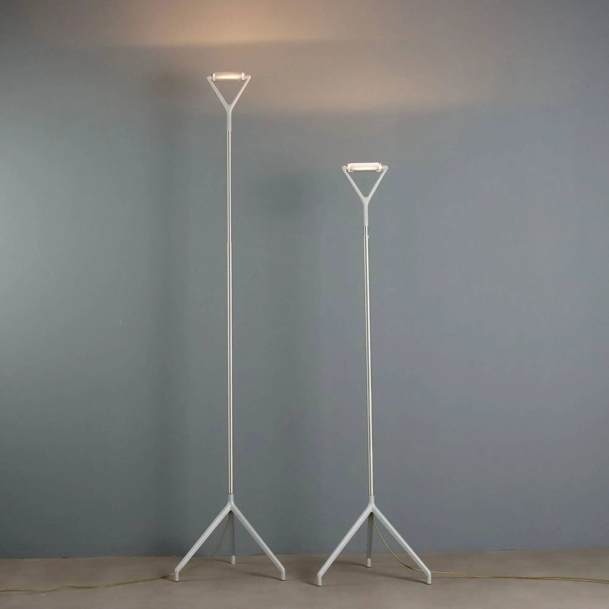 Luceplan Lola D15 floor lamp, vintage design, Meda & Rizzato, Italy, 1990s.